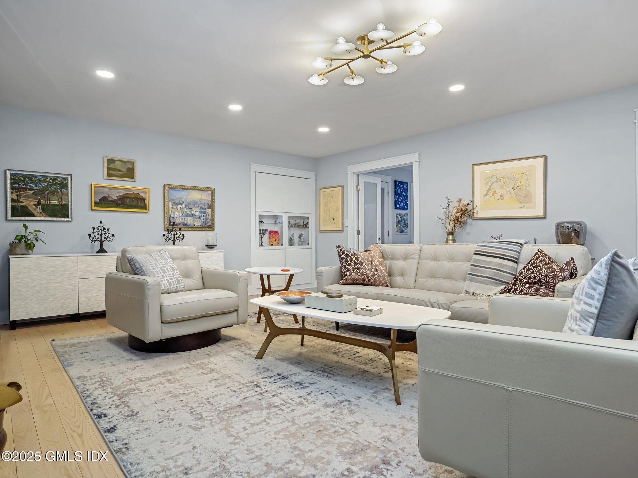 Greenwich, Connecticut 06831, United States, 4 Bedrooms Bedrooms, ,4 BathroomsBathrooms,Residential,Active,135066