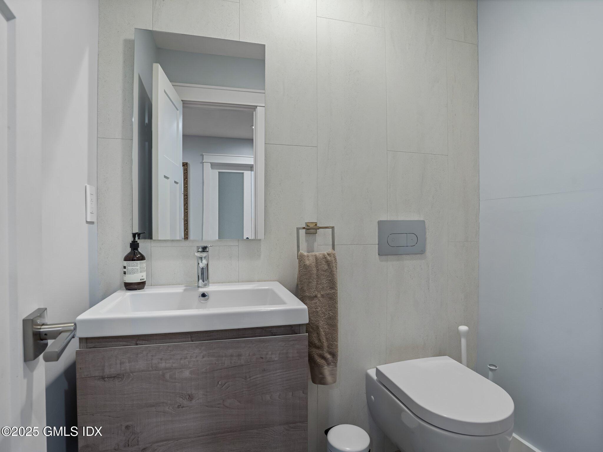 Greenwich, Connecticut 06831, United States, 4 Bedrooms Bedrooms, ,4 BathroomsBathrooms,Residential,Active,135066