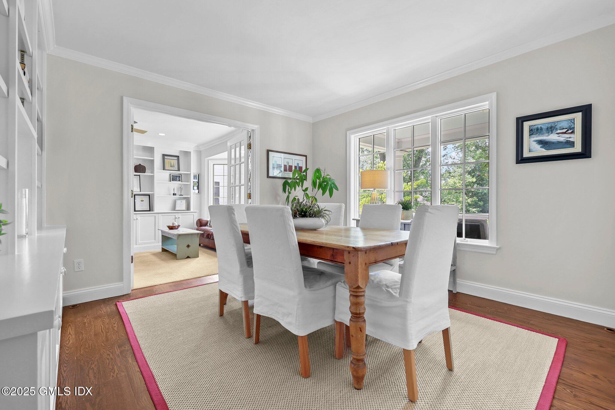 Old Greenwich, Connecticut 06870, United States, 4 Bedrooms Bedrooms, ,3 BathroomsBathrooms,Residential,Pending,104046