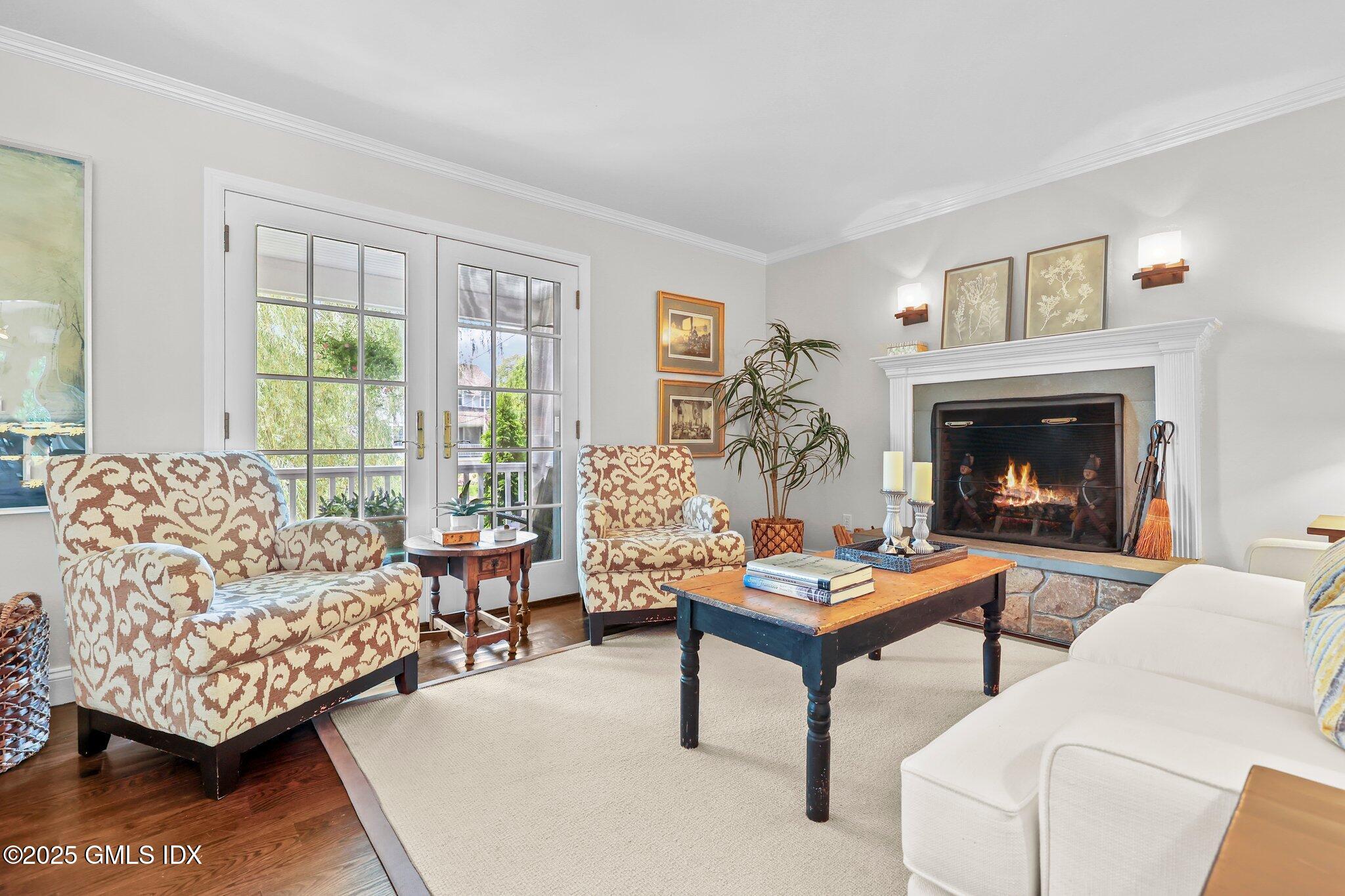 Old Greenwich, Connecticut 06870, United States, 4 Bedrooms Bedrooms, ,3 BathroomsBathrooms,Residential,Pending,104046