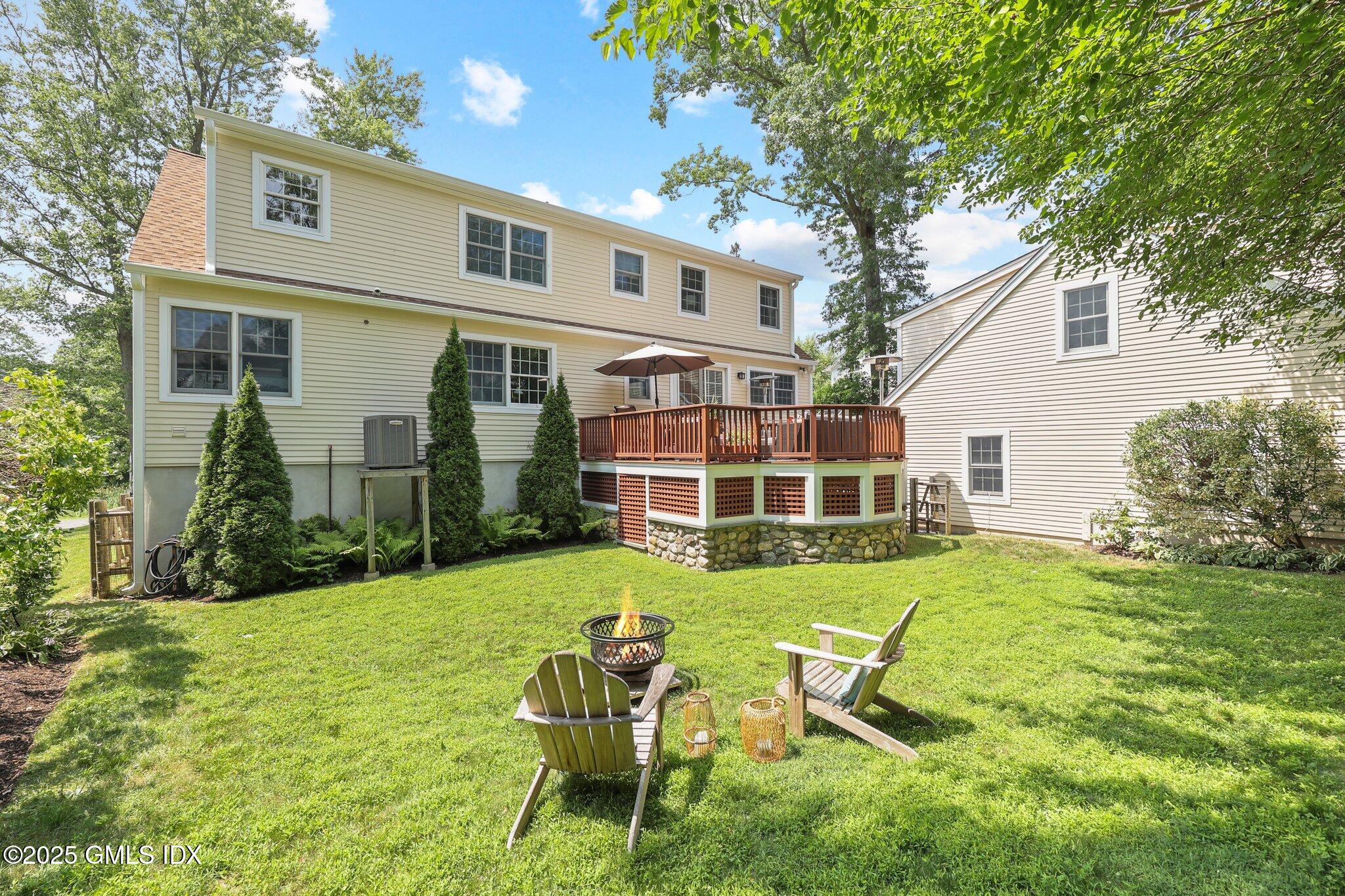 Old Greenwich, Connecticut 06870, United States, 4 Bedrooms Bedrooms, ,3 BathroomsBathrooms,Residential,Pending,104046