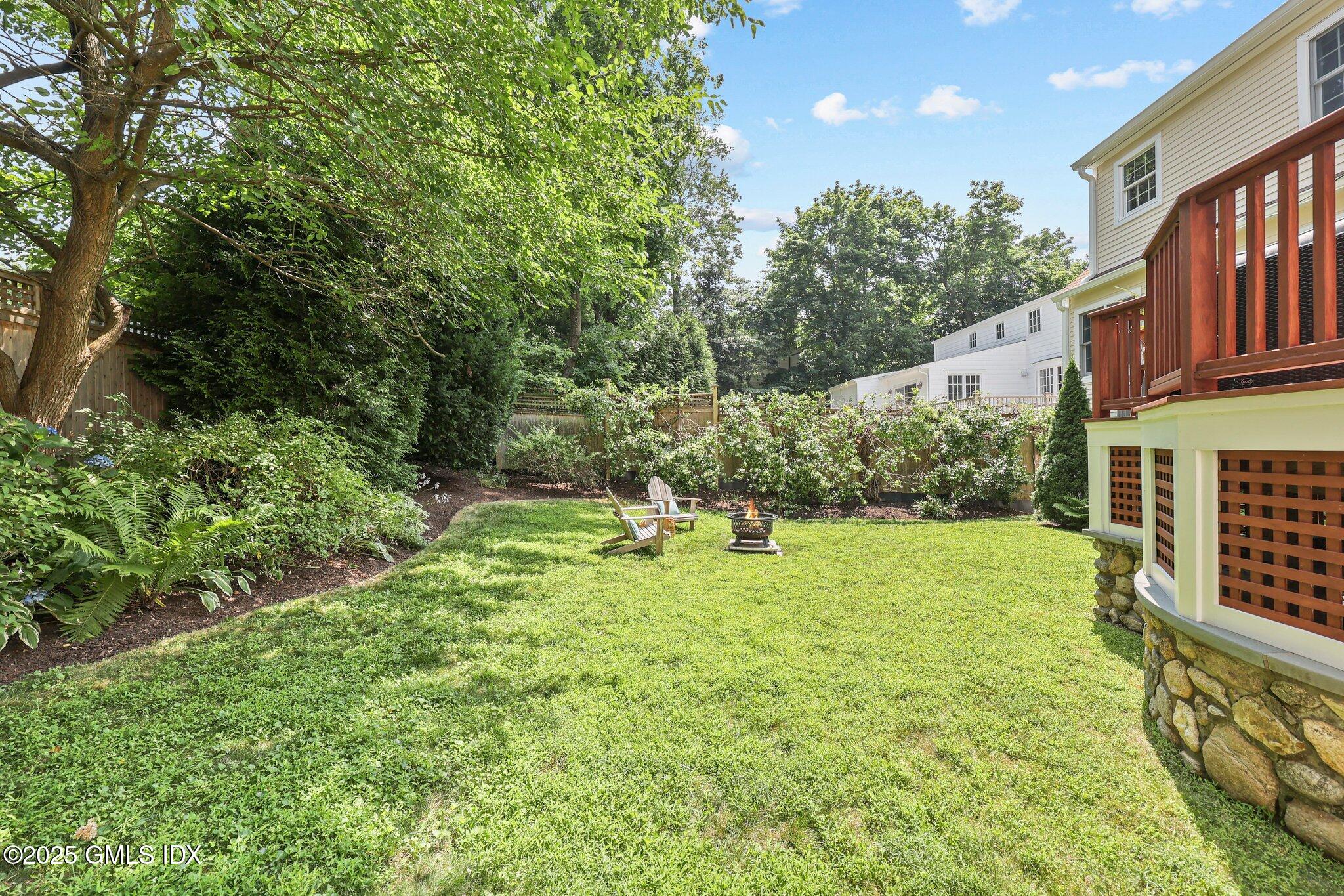 Old Greenwich, Connecticut 06870, United States, 4 Bedrooms Bedrooms, ,3 BathroomsBathrooms,Residential,Pending,104046