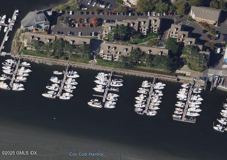 Cos Cob, Connecticut 06807, United States, 2 Bedrooms Bedrooms, ,2 BathroomsBathrooms,Residential,Pending,79124