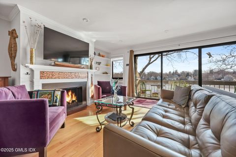 A home in Cos Cob