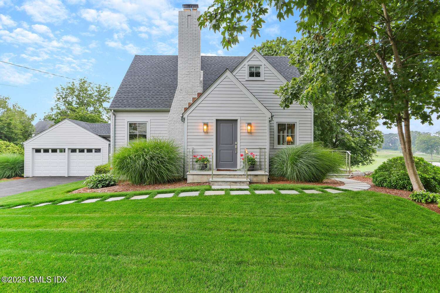 Property for Sale at 30 Hendrie Court, Stamford, Connecticut - Bedrooms: 3 
Bathrooms: 3  - $1,295,000