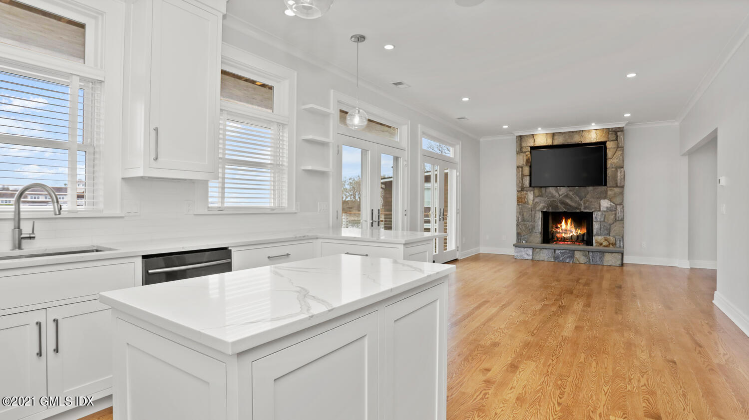 Greenwich, Connecticut 06830, United States, 2 Bedrooms Bedrooms, ,2 BathroomsBathrooms,Residential,Active,35715