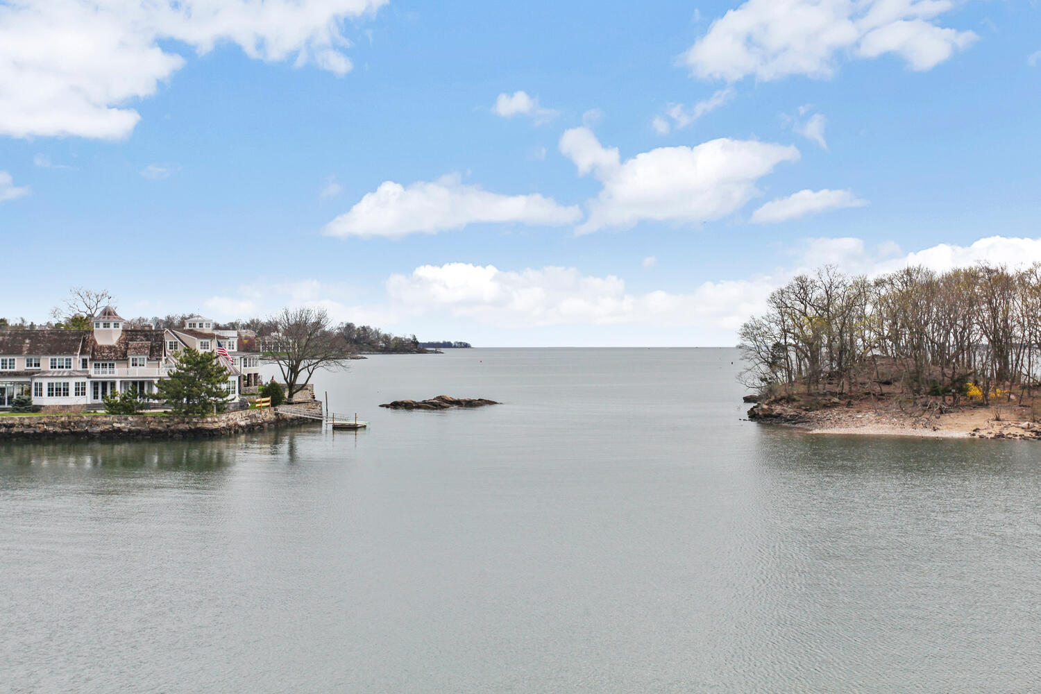 Greenwich, Connecticut 06830, United States, 2 Bedrooms Bedrooms, ,2 BathroomsBathrooms,Residential,Active,35715