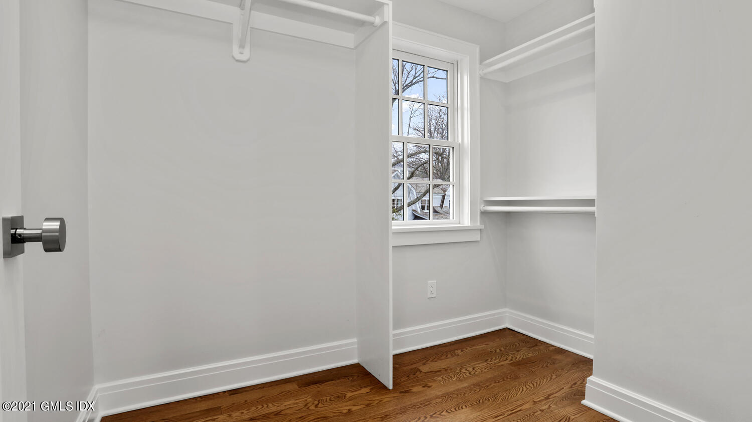 Greenwich, Connecticut 06830, United States, 2 Bedrooms Bedrooms, ,2 BathroomsBathrooms,Residential,Active,35715