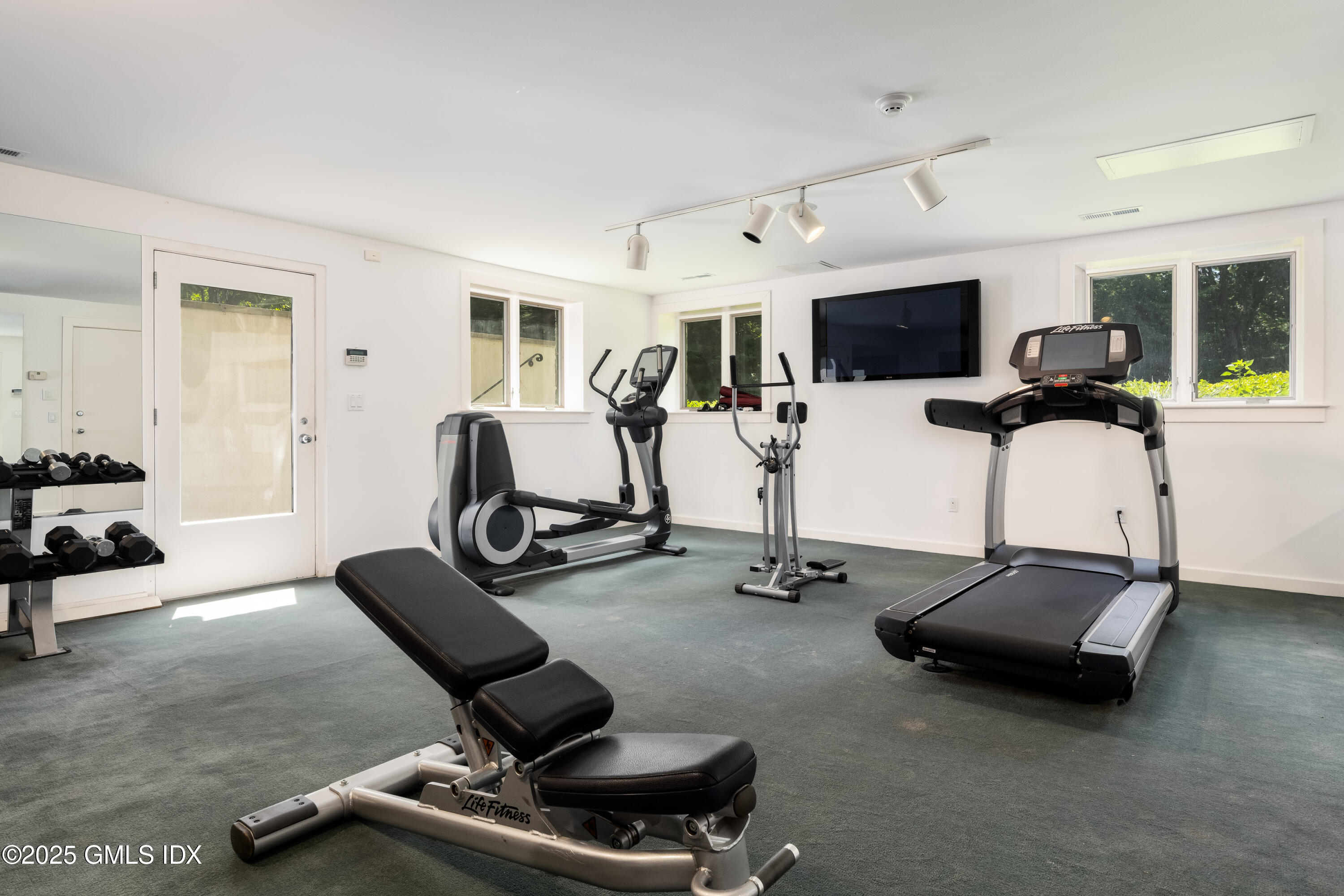 Greenwich, Connecticut 06831, United States, 5 Bedrooms Bedrooms, ,8 BathroomsBathrooms,Residential,Active,124265