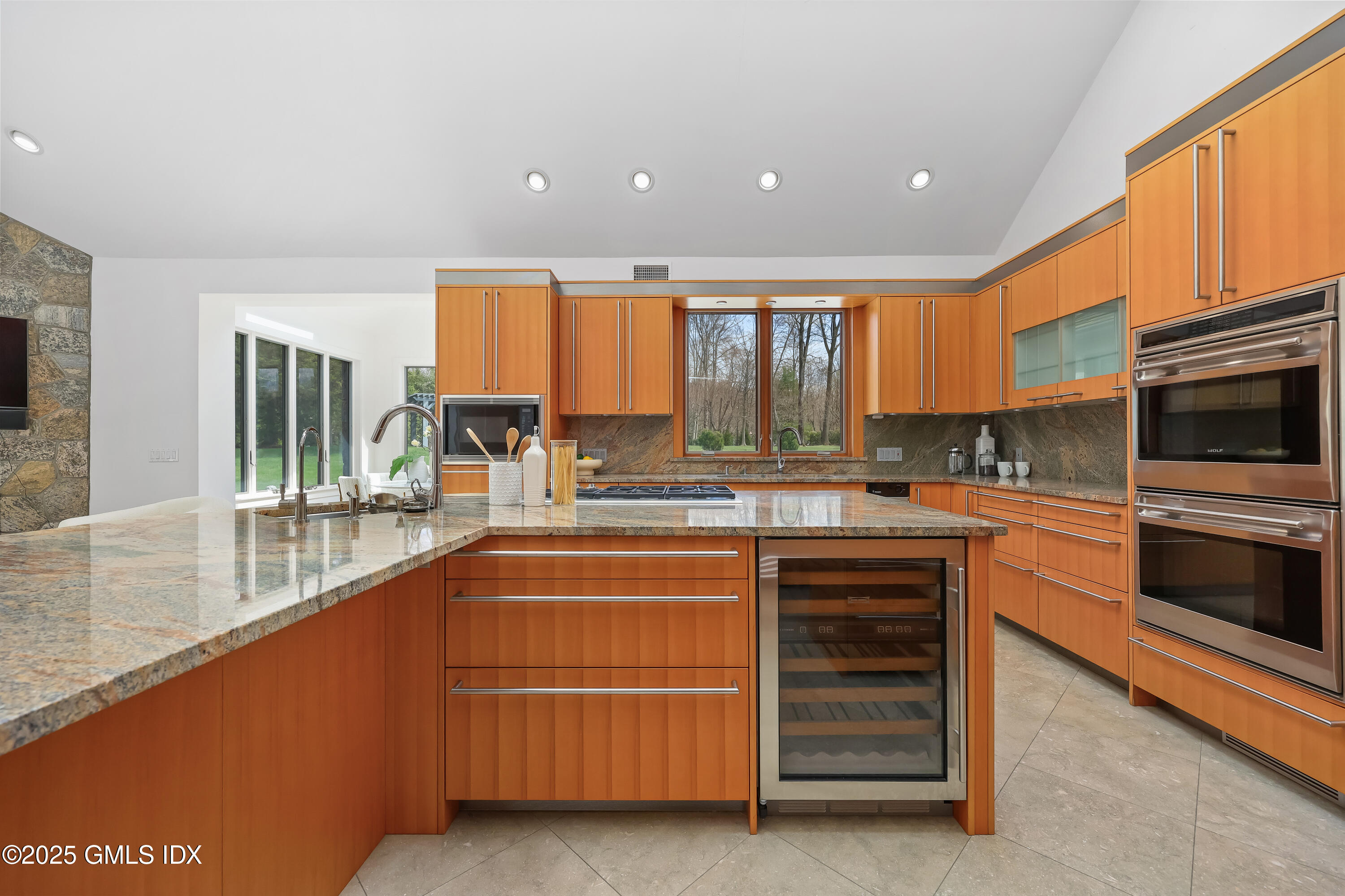 Greenwich, Connecticut 06831, United States, 5 Bedrooms Bedrooms, ,8 BathroomsBathrooms,Residential,Active,124265