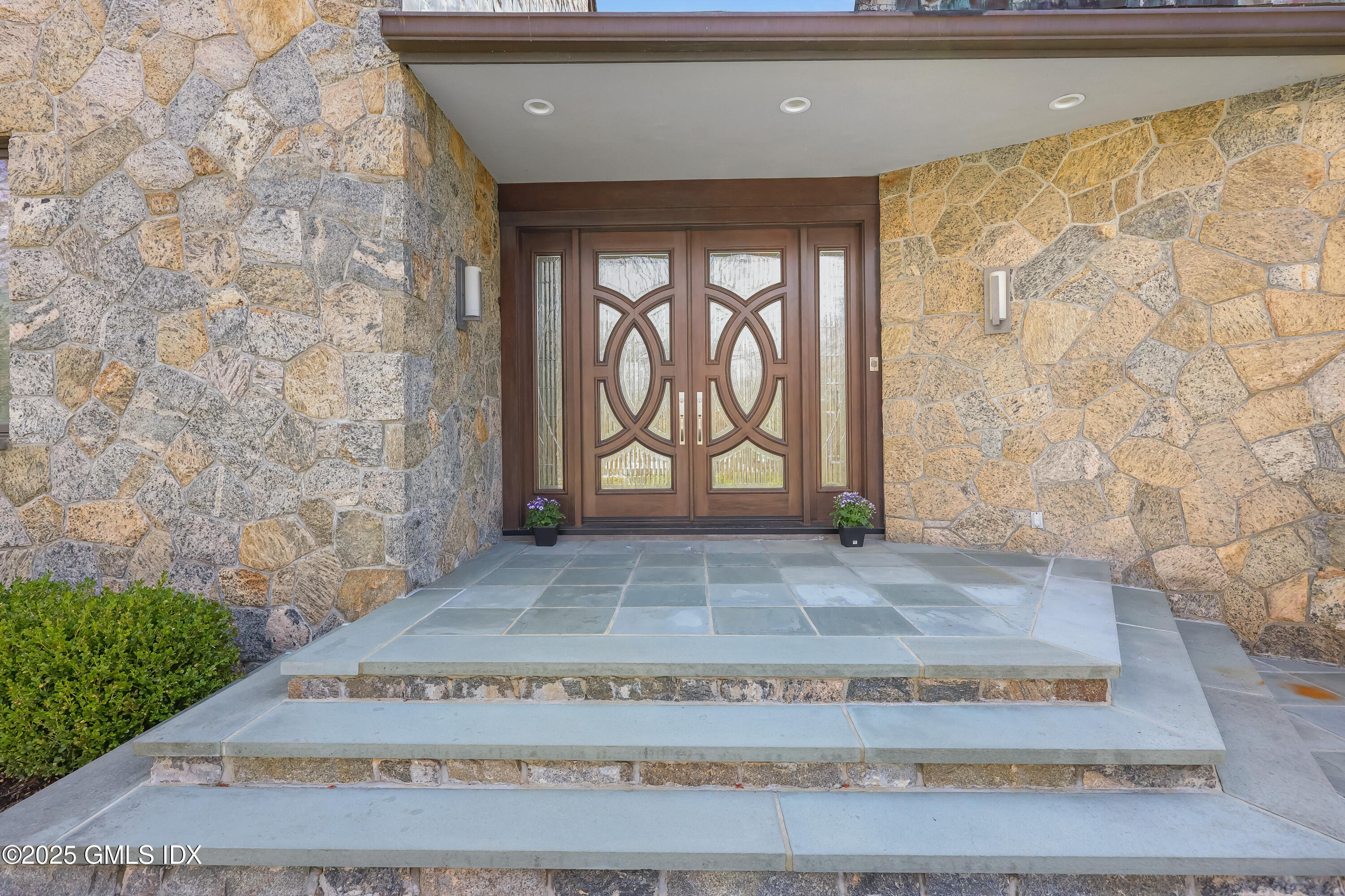 Greenwich, Connecticut 06831, United States, 5 Bedrooms Bedrooms, ,8 BathroomsBathrooms,Residential,Active,124265