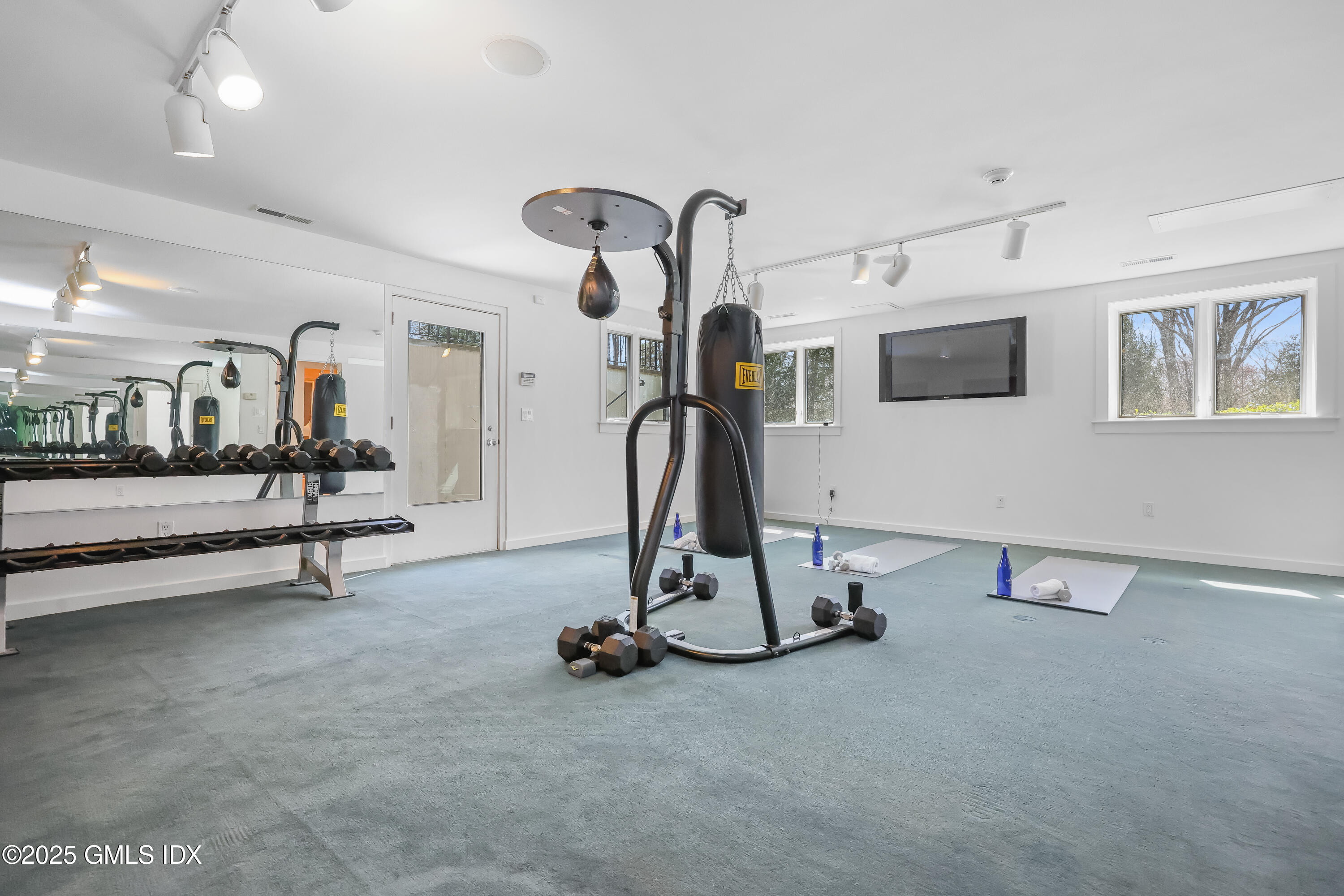 Greenwich, Connecticut 06831, United States, 5 Bedrooms Bedrooms, ,8 BathroomsBathrooms,Residential,Active,124265