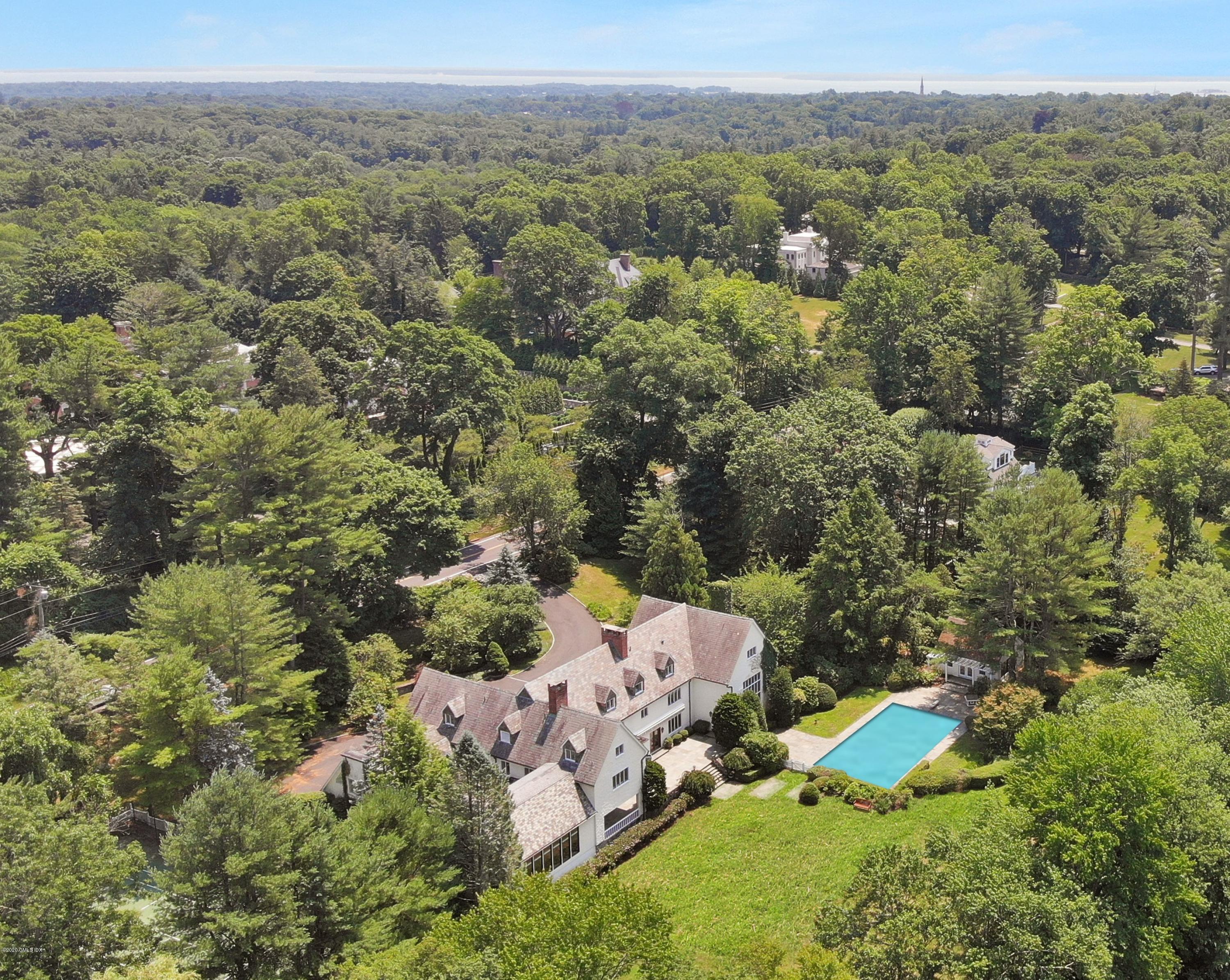 Rental Property at 558 Lake Avenue, Greenwich, Connecticut - Bedrooms: 8 
Bathrooms: 9  - $24,000 MO.