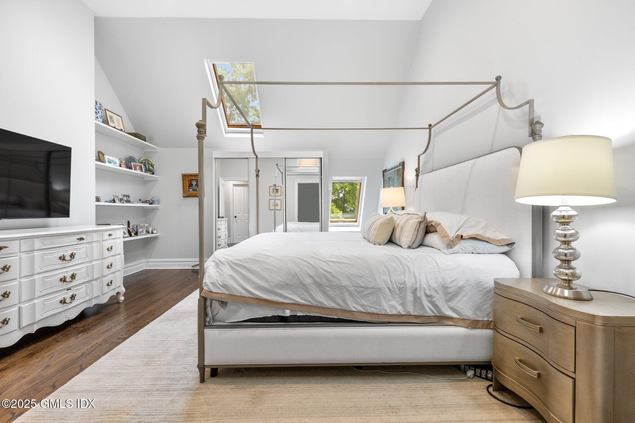 Greenwich, Connecticut 06830, United States, 3 Bedrooms Bedrooms, ,4 BathroomsBathrooms,Residential,Active,175909