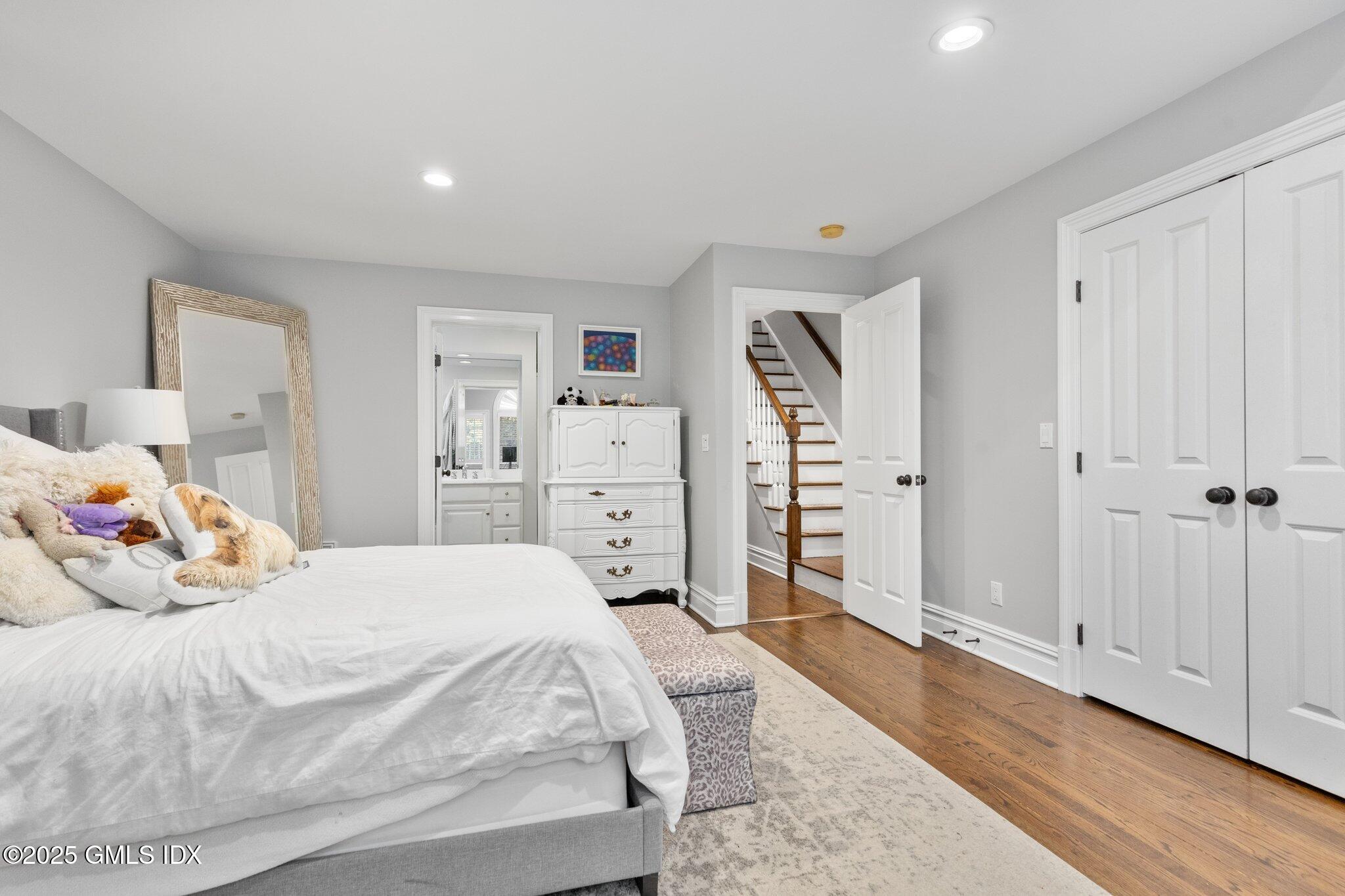 Greenwich, Connecticut 06830, United States, 3 Bedrooms Bedrooms, ,4 BathroomsBathrooms,Residential,Active,175909