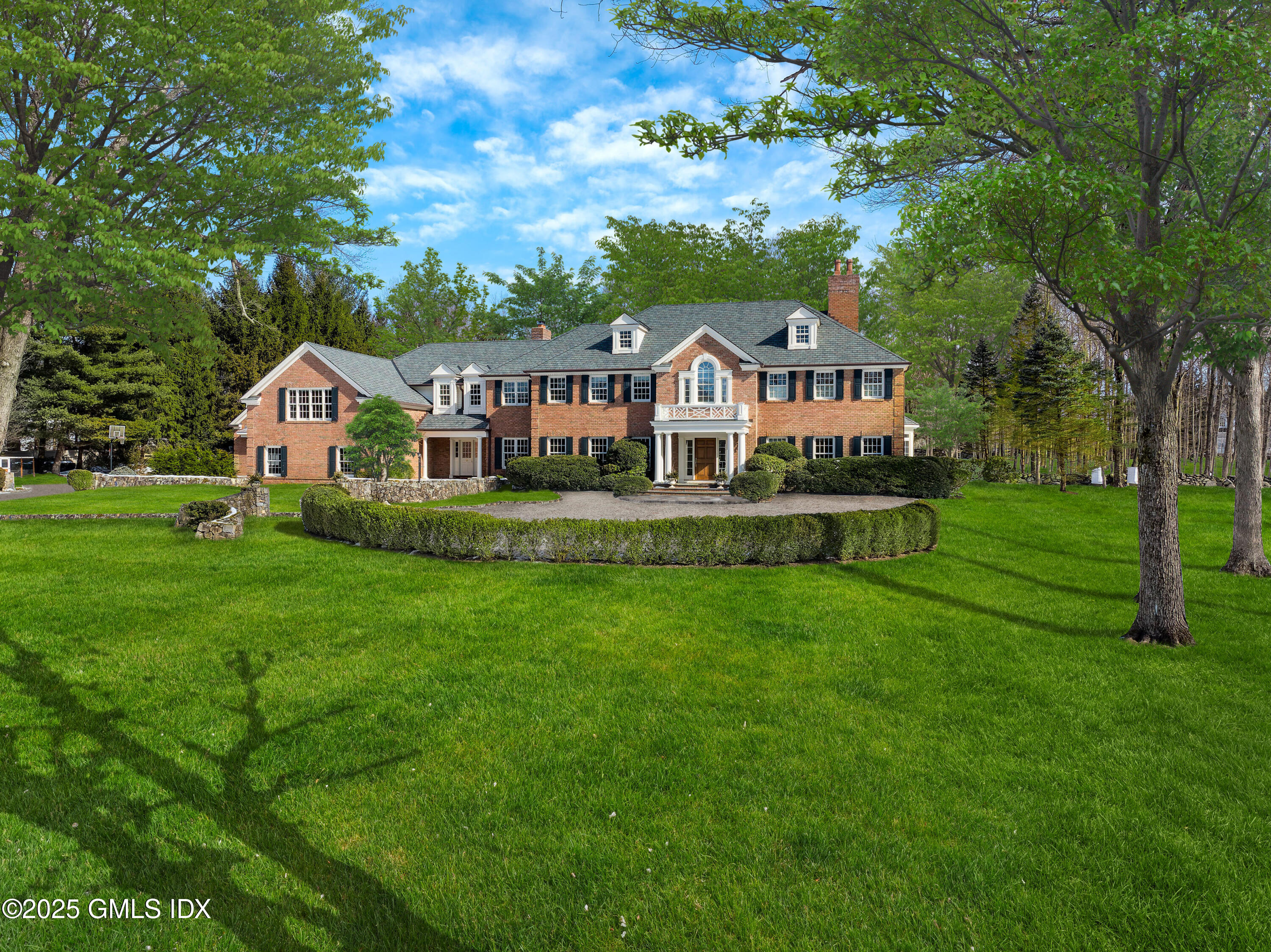 182 Taconic Road, Greenwich, Connecticut - 6 Bedrooms  
7.5 Bathrooms - 