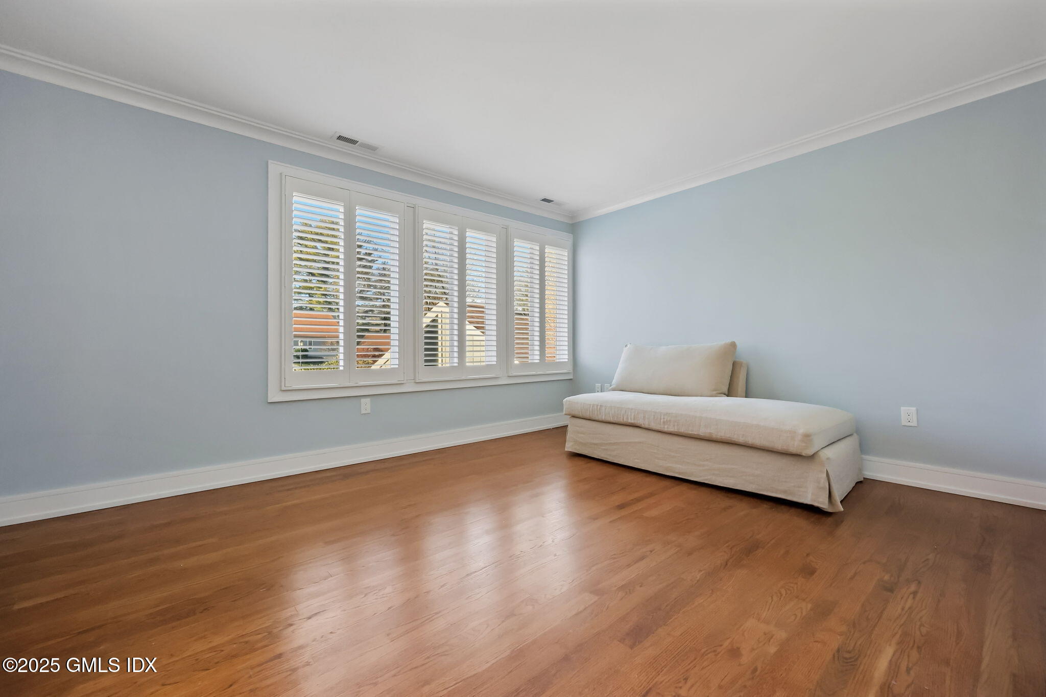 Greenwich, Connecticut 06831, United States, 3 Bedrooms Bedrooms, ,4 BathroomsBathrooms,Residential,Active,252036