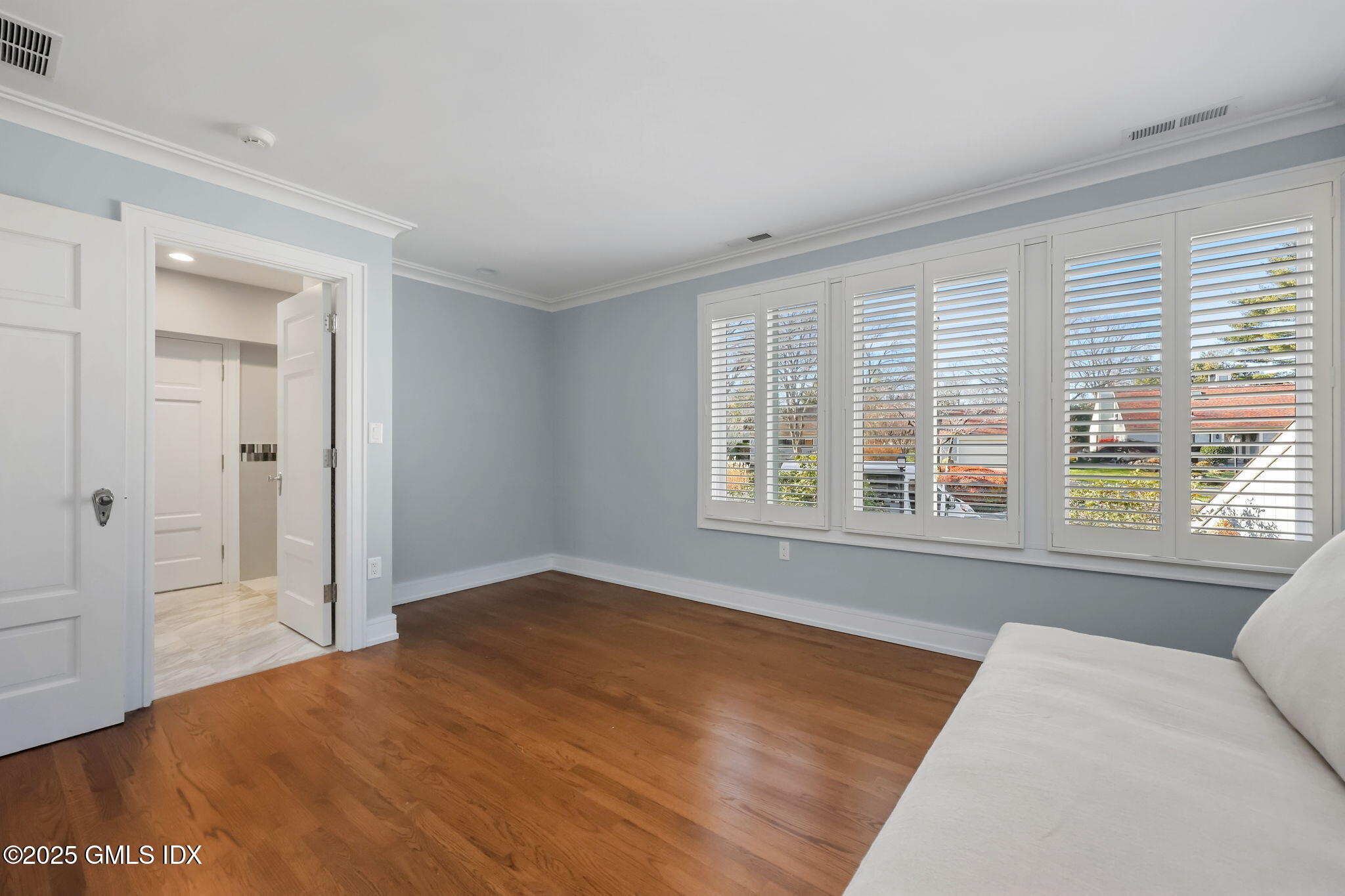 Greenwich, Connecticut 06831, United States, 3 Bedrooms Bedrooms, ,4 BathroomsBathrooms,Residential,Active,252036