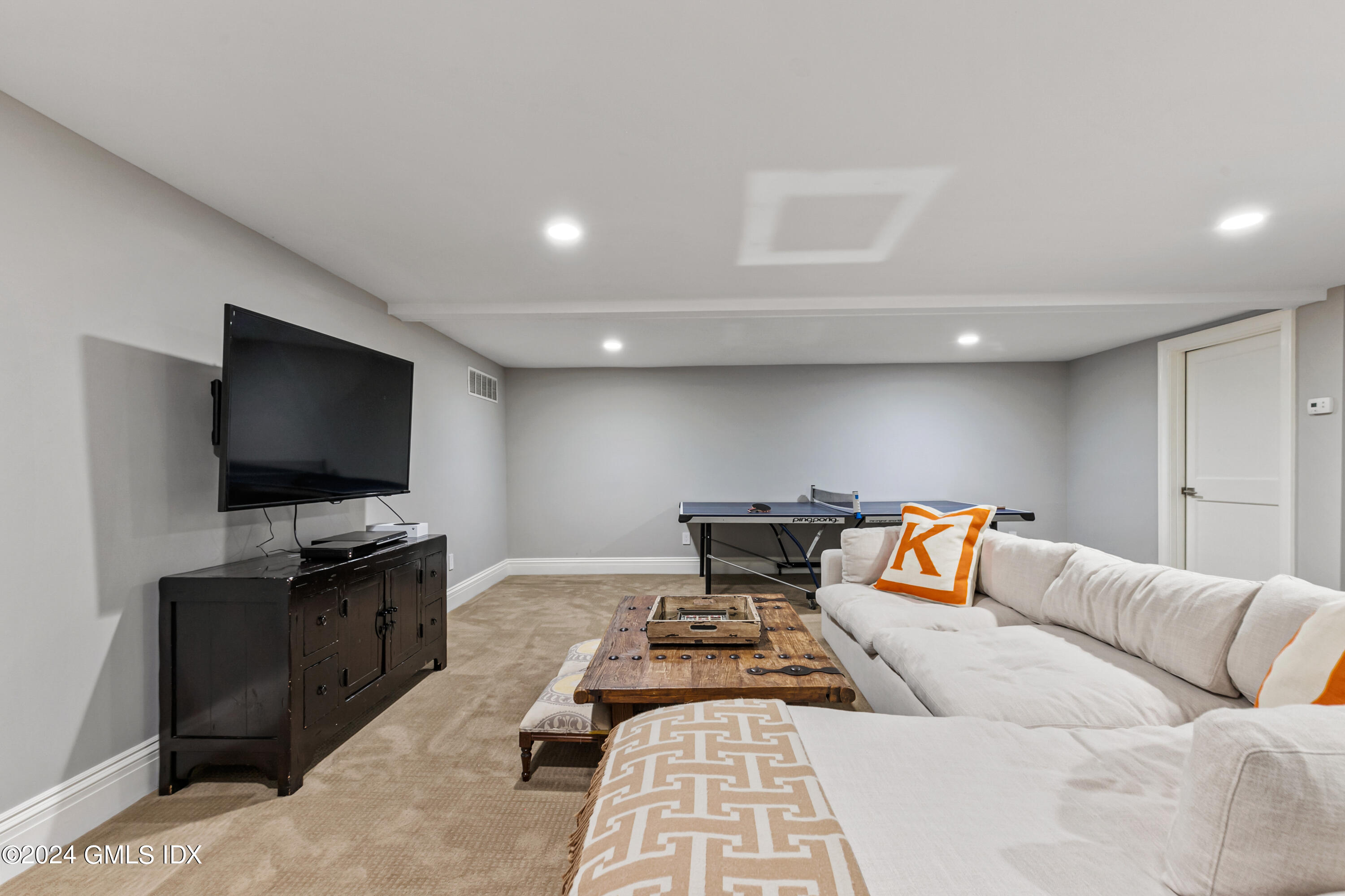 Cos Cob, Connecticut 06807, United States, 6 Bedrooms Bedrooms, ,7 BathroomsBathrooms,Residential,Active,120514