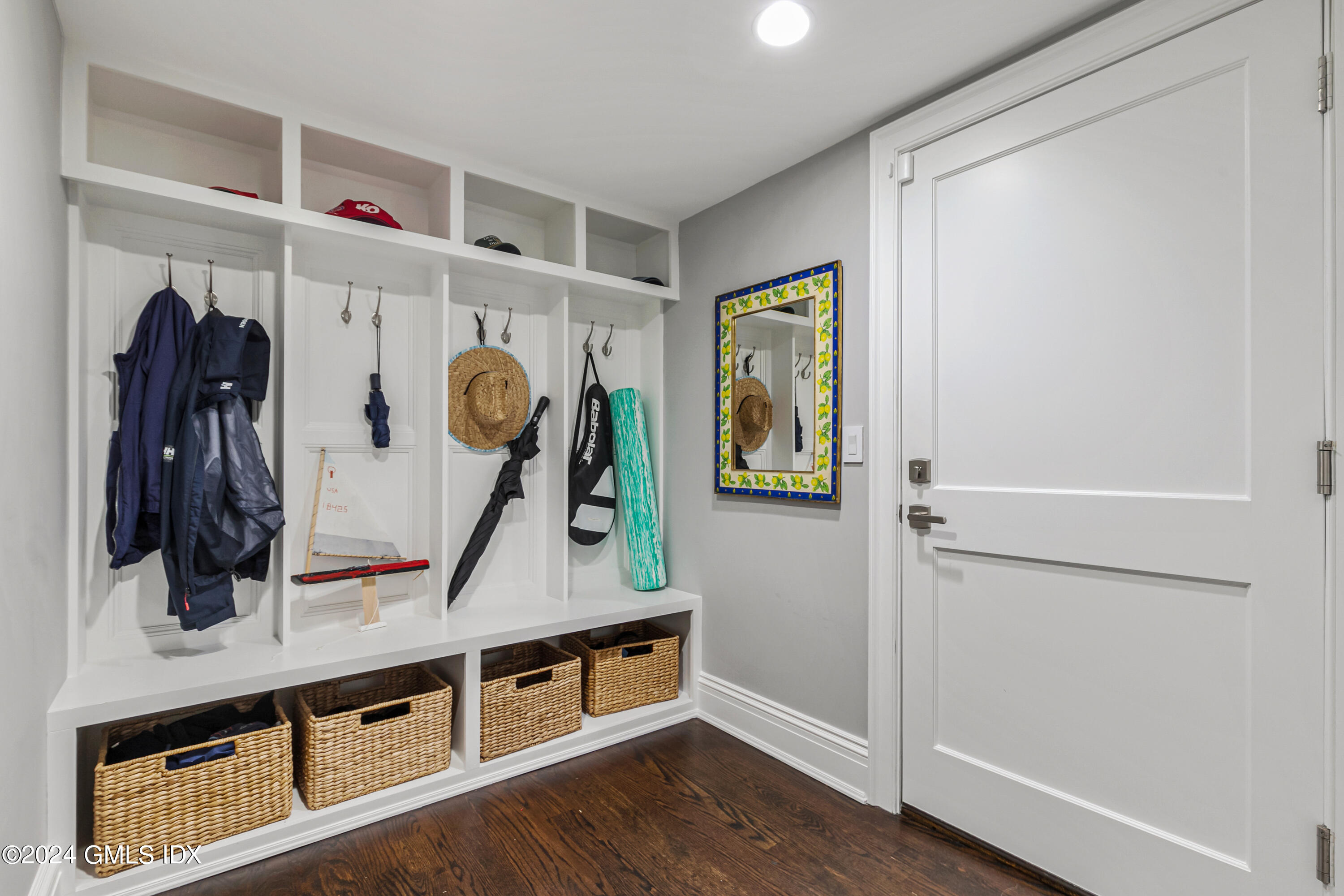 Cos Cob, Connecticut 06807, United States, 6 Bedrooms Bedrooms, ,7 BathroomsBathrooms,Residential,Active,120514