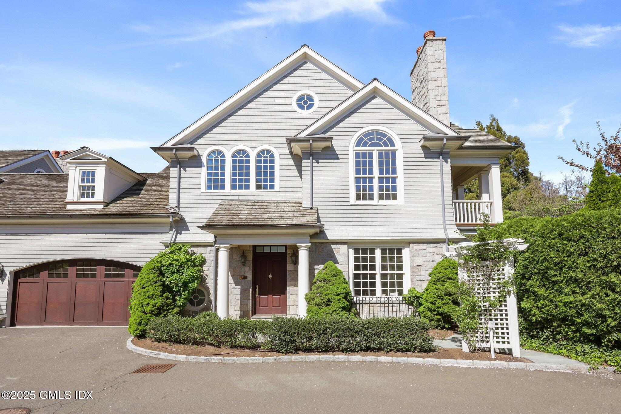 90 E Elm Street, Greenwich, Connecticut - 3 Bedrooms  
4 Bathrooms - 