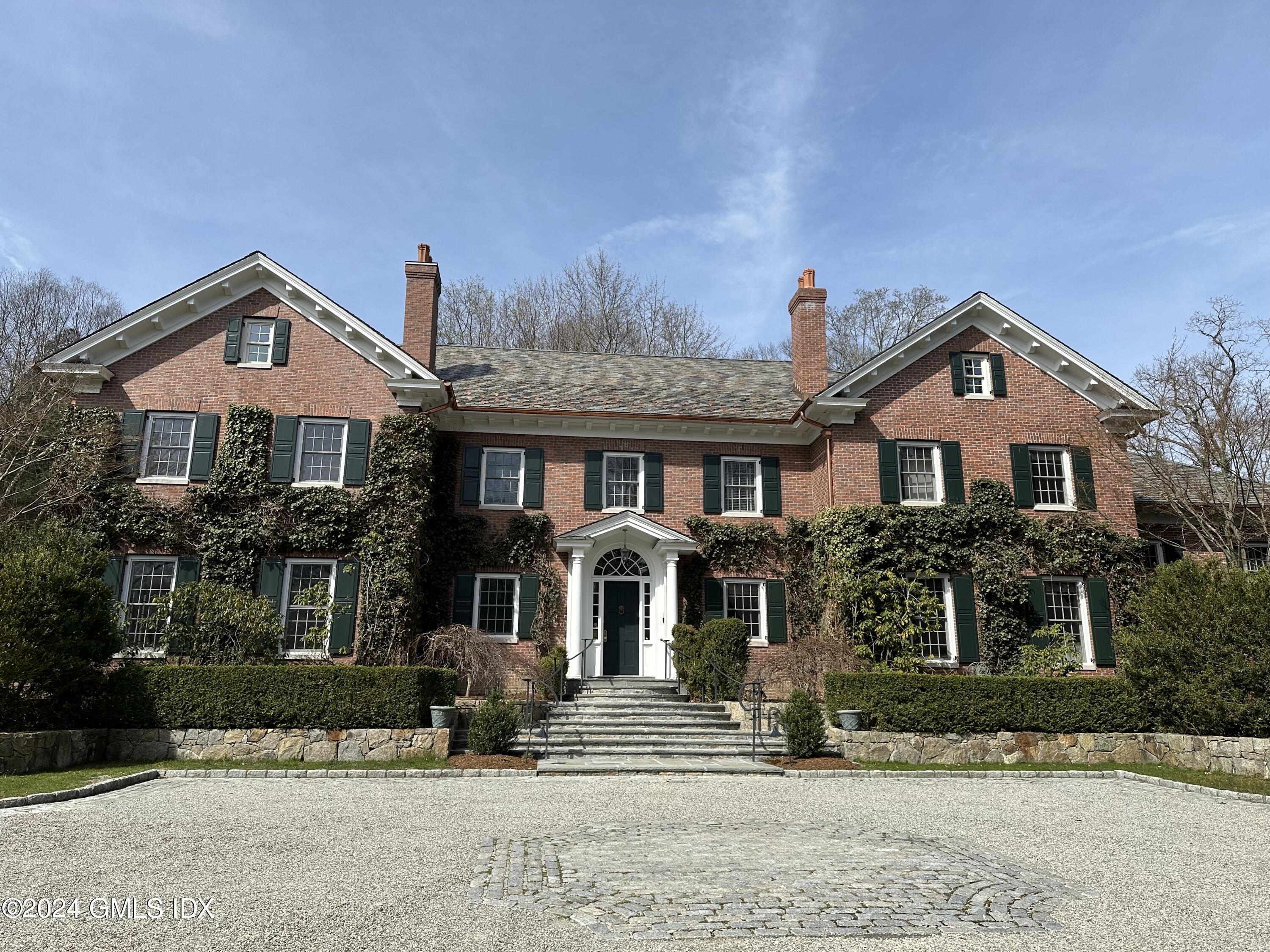 Property for Sale at 682 Lake Avenue, Greenwich, Connecticut - Bedrooms: 7 
Bathrooms: 7.5  - $5,950,000