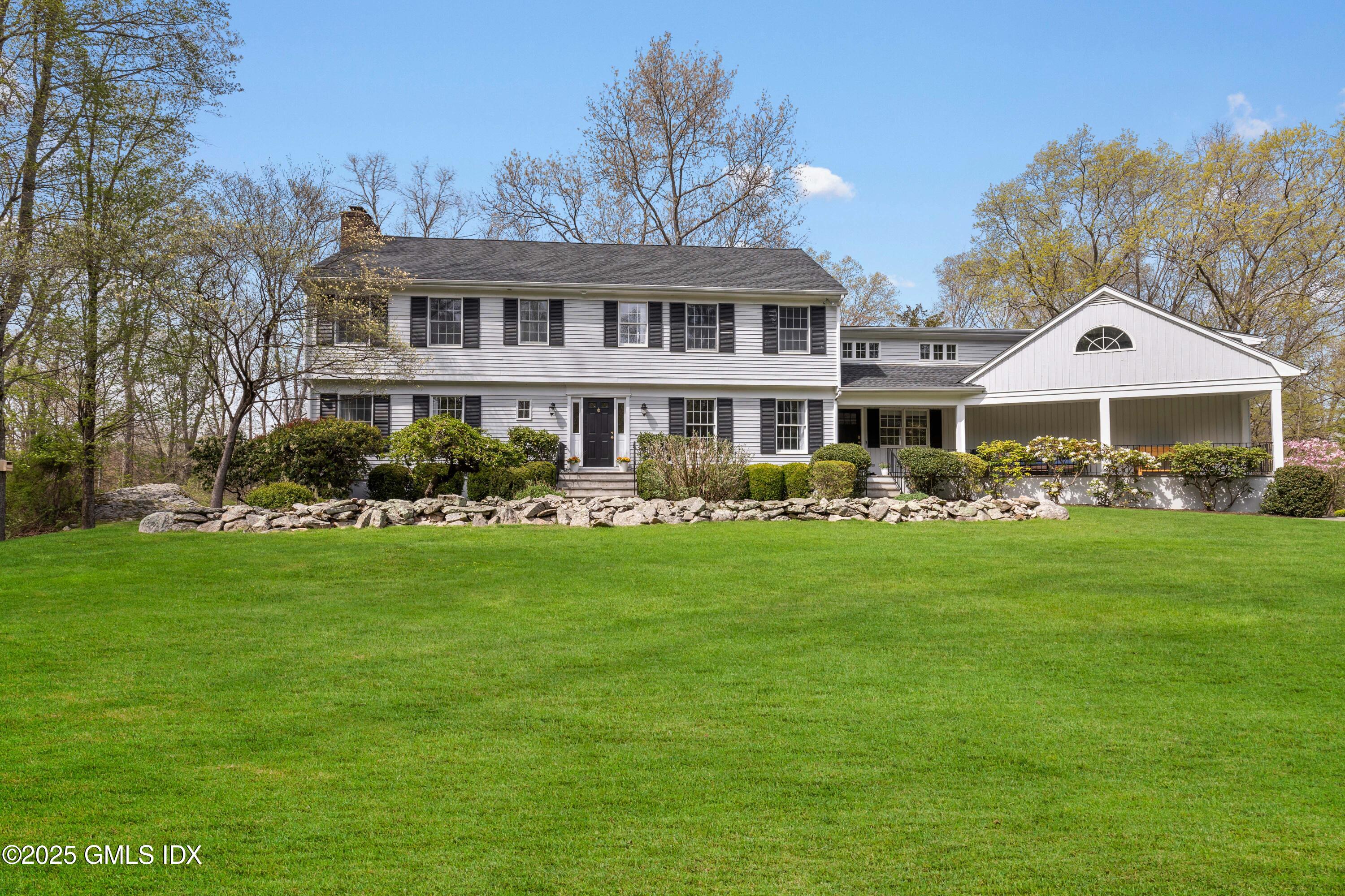37 Carrington Drive, Greenwich, Connecticut - 4 Bedrooms  
4 Bathrooms - 