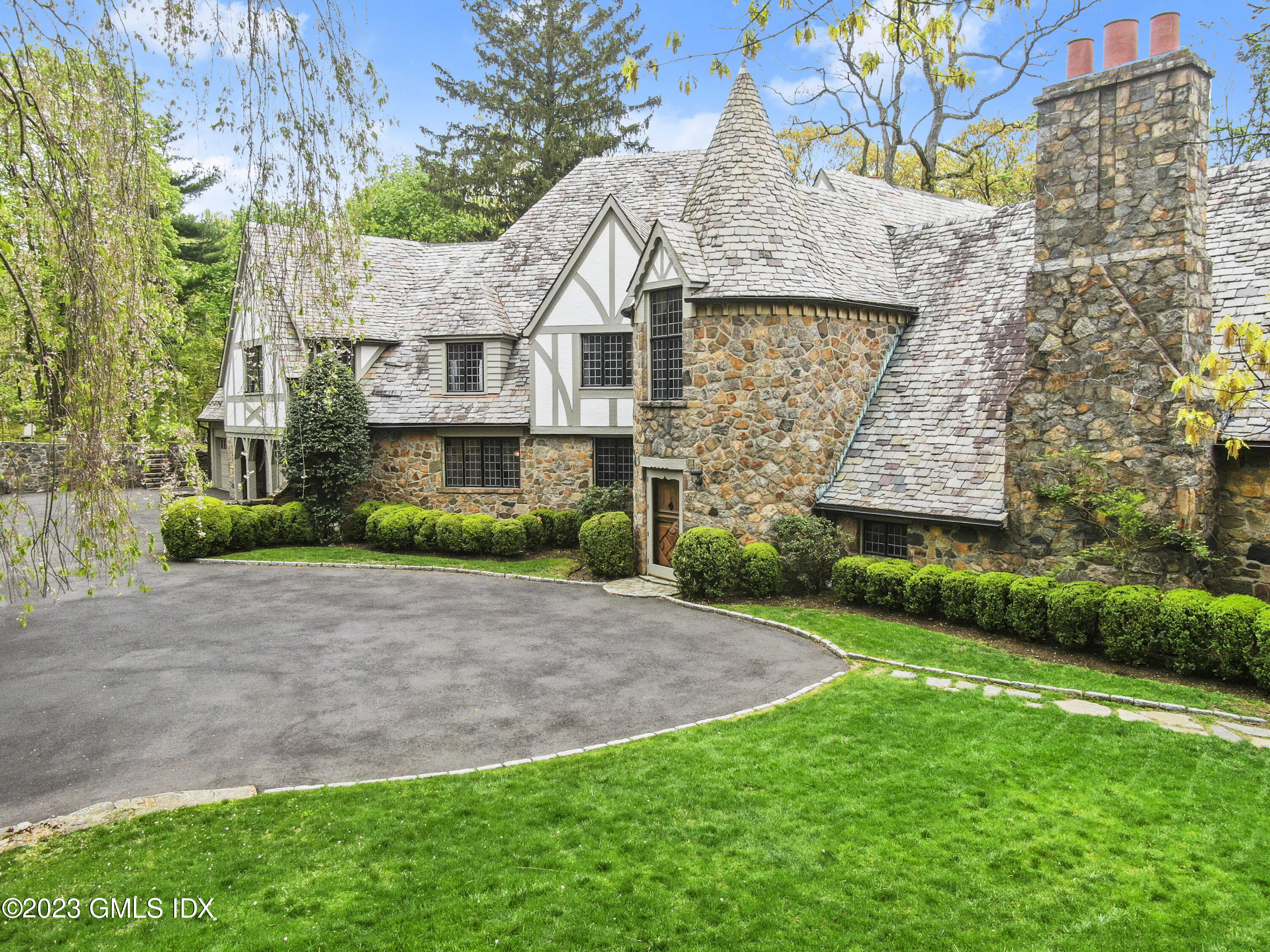 Photo 1 of 89 Valley Drive, Greenwich, Connecticut, $4,495,000, Web #: 118016