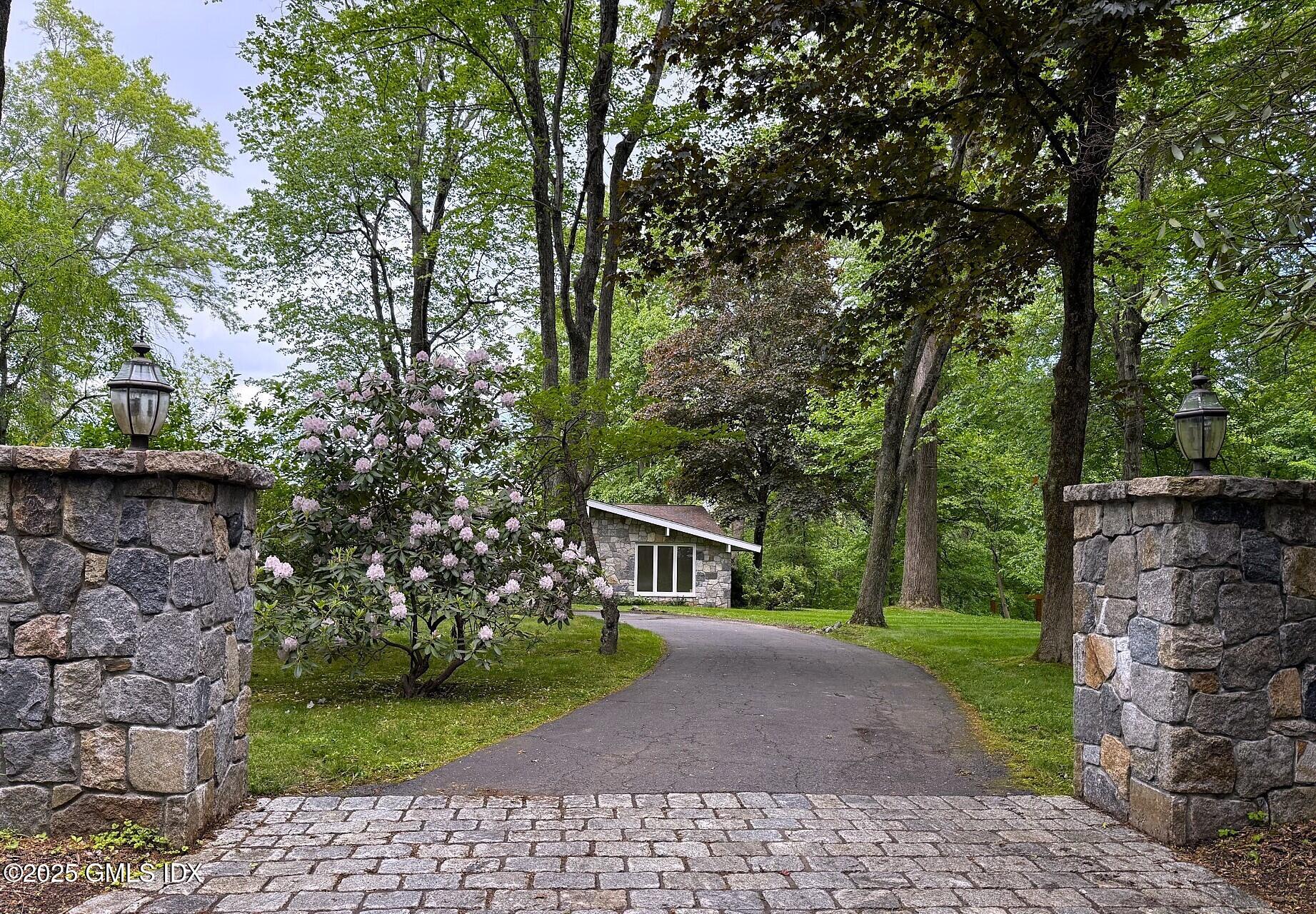 Property for Sale at 5 Whitney Drive, Greenwich, Connecticut - Bedrooms: 4 
Bathrooms: 5  - $2,650,000