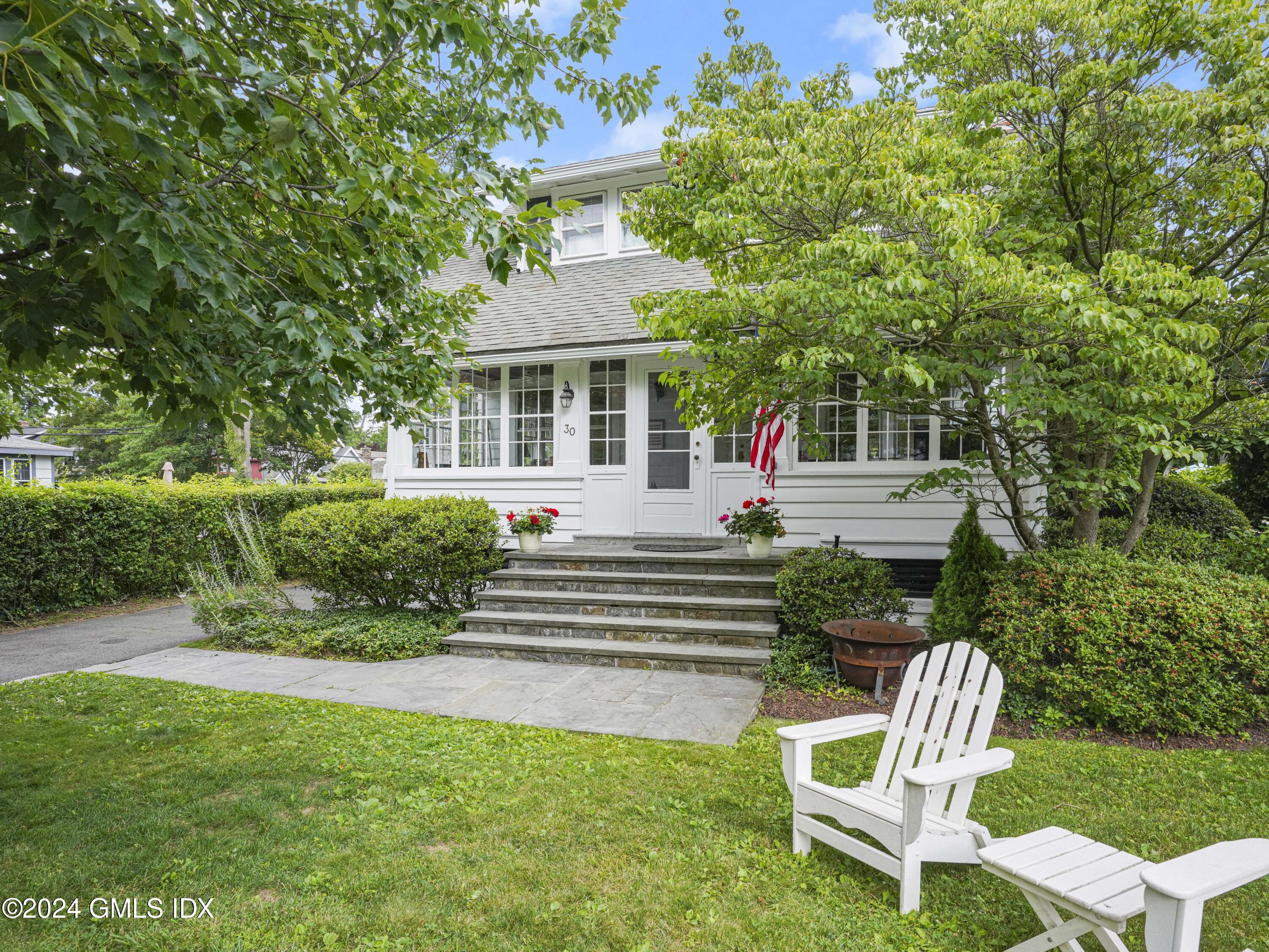 Rental Property at 30 Edgewater Drive, Old Greenwich, Connecticut - Bedrooms: 4 
Bathrooms: 4  - $8,500 MO.