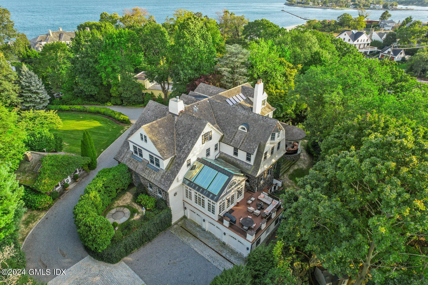 Property for Sale at 200 Byram Shore Road, Greenwich, Connecticut - Bedrooms: 5 
Bathrooms: 6.5  - $5,495,000