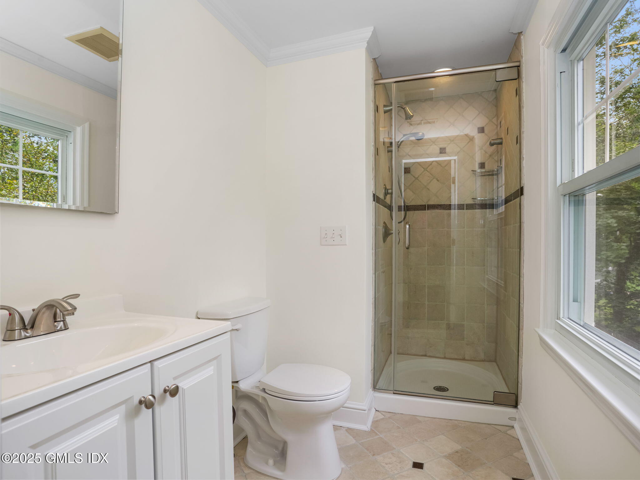 Riverside, Connecticut 06878, United States, 4 Bedrooms Bedrooms, ,4 BathroomsBathrooms,Residential,Active,192064