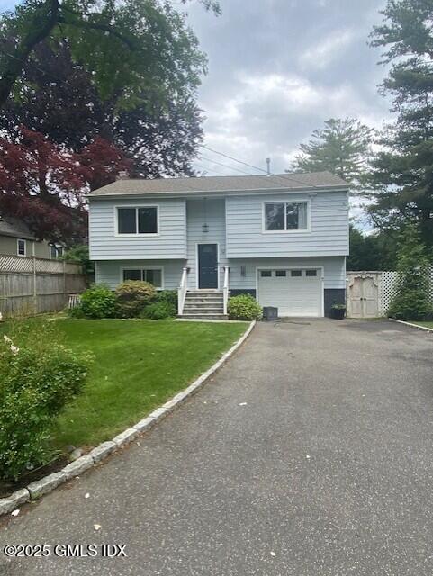 Rental Property at 52 Forest Avenue, Old Greenwich, Connecticut - Bedrooms: 4 
Bathrooms: 3  - $7,900 MO.