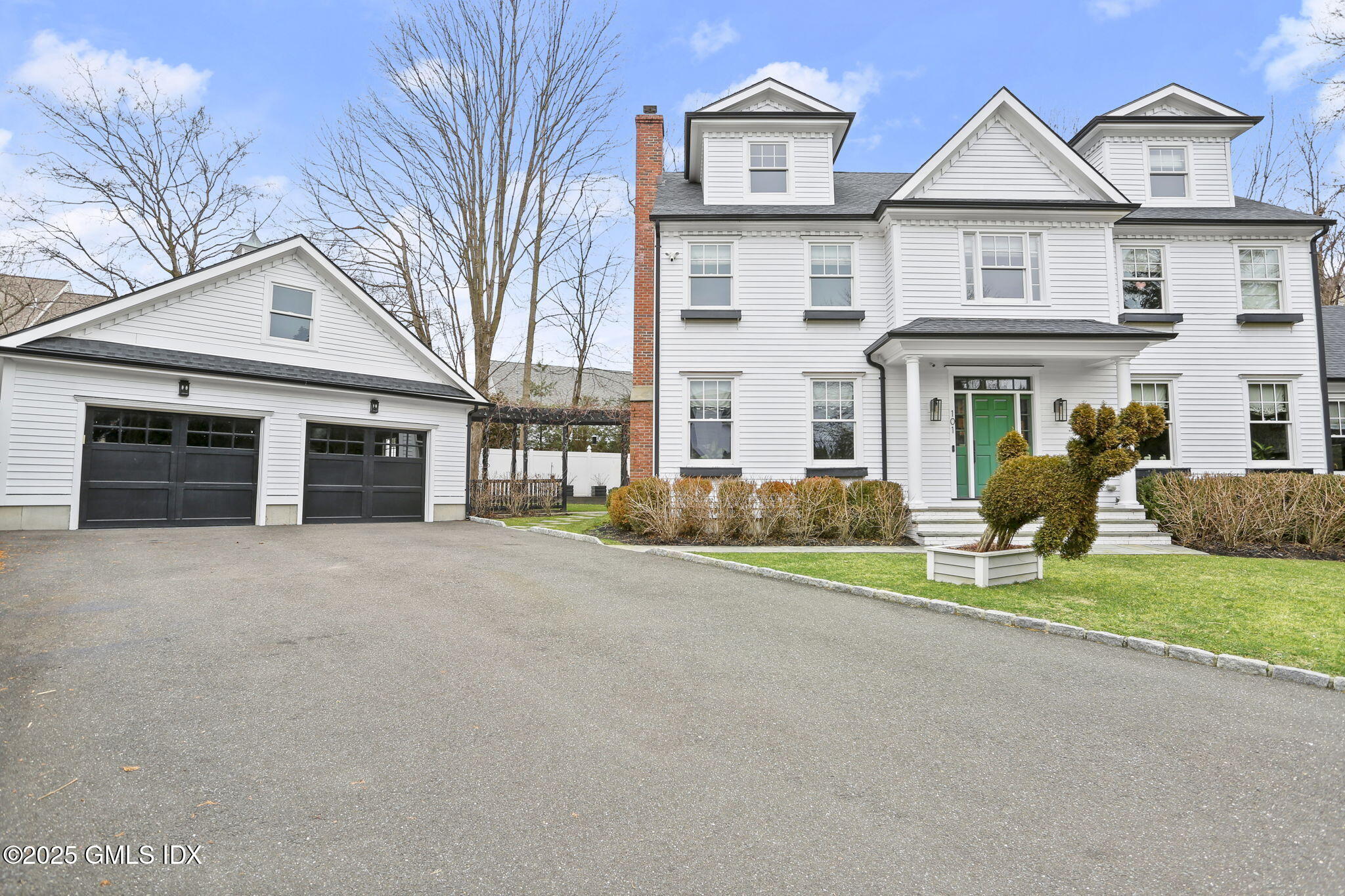 Property for Sale at 101 Lockwood Road, Riverside, Connecticut - Bedrooms: 6 
Bathrooms: 5  - $4,395,000