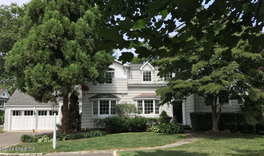 Rental Property at 147 Shore Road, Old Greenwich, Connecticut - Bedrooms: 4 
Bathrooms: 4  - $15,000 MO.