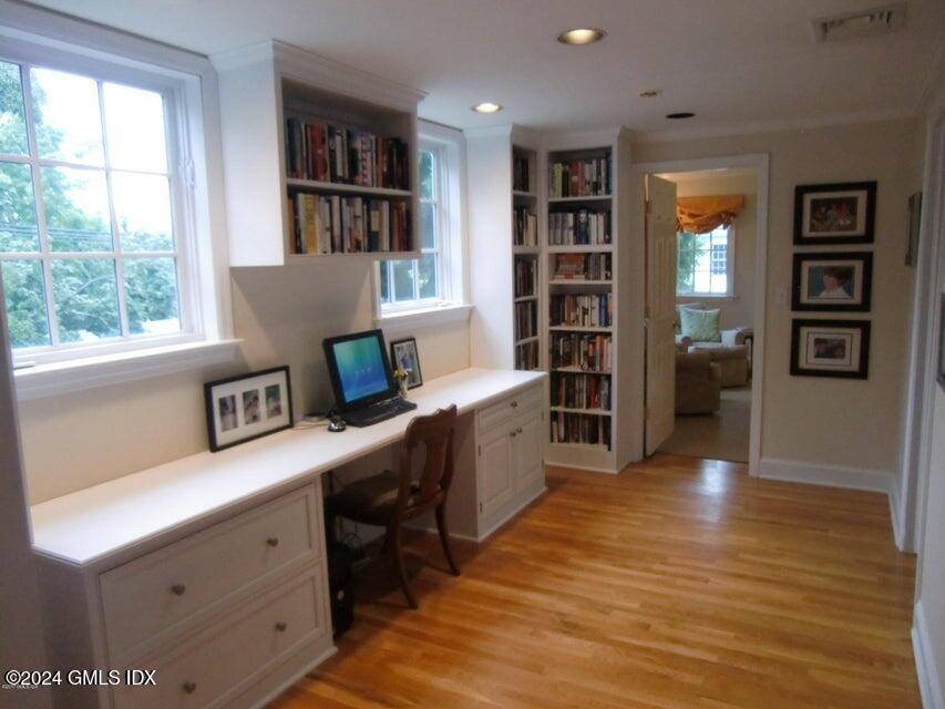 Old Greenwich, Connecticut 06870, United States, 4 Bedrooms Bedrooms, ,4 BathroomsBathrooms,Residential,Active,90222