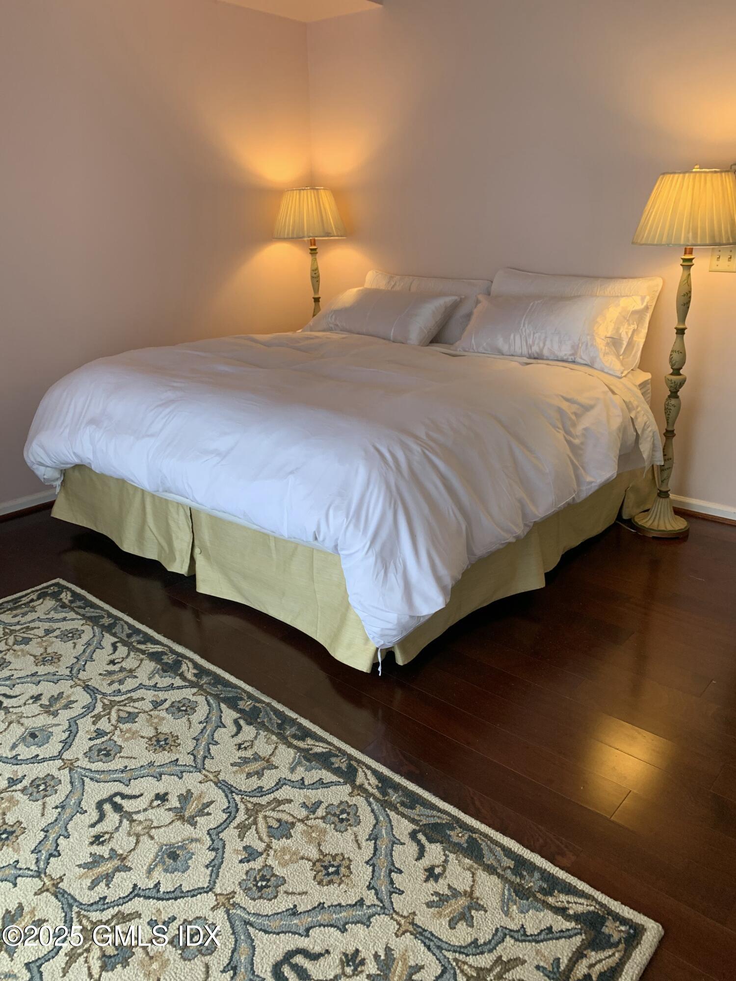 Cos Cob, Connecticut 06807, United States, 2 Bedrooms Bedrooms, ,2 BathroomsBathrooms,Residential,Active,195124