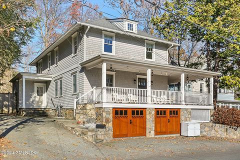 A home in Cos Cob