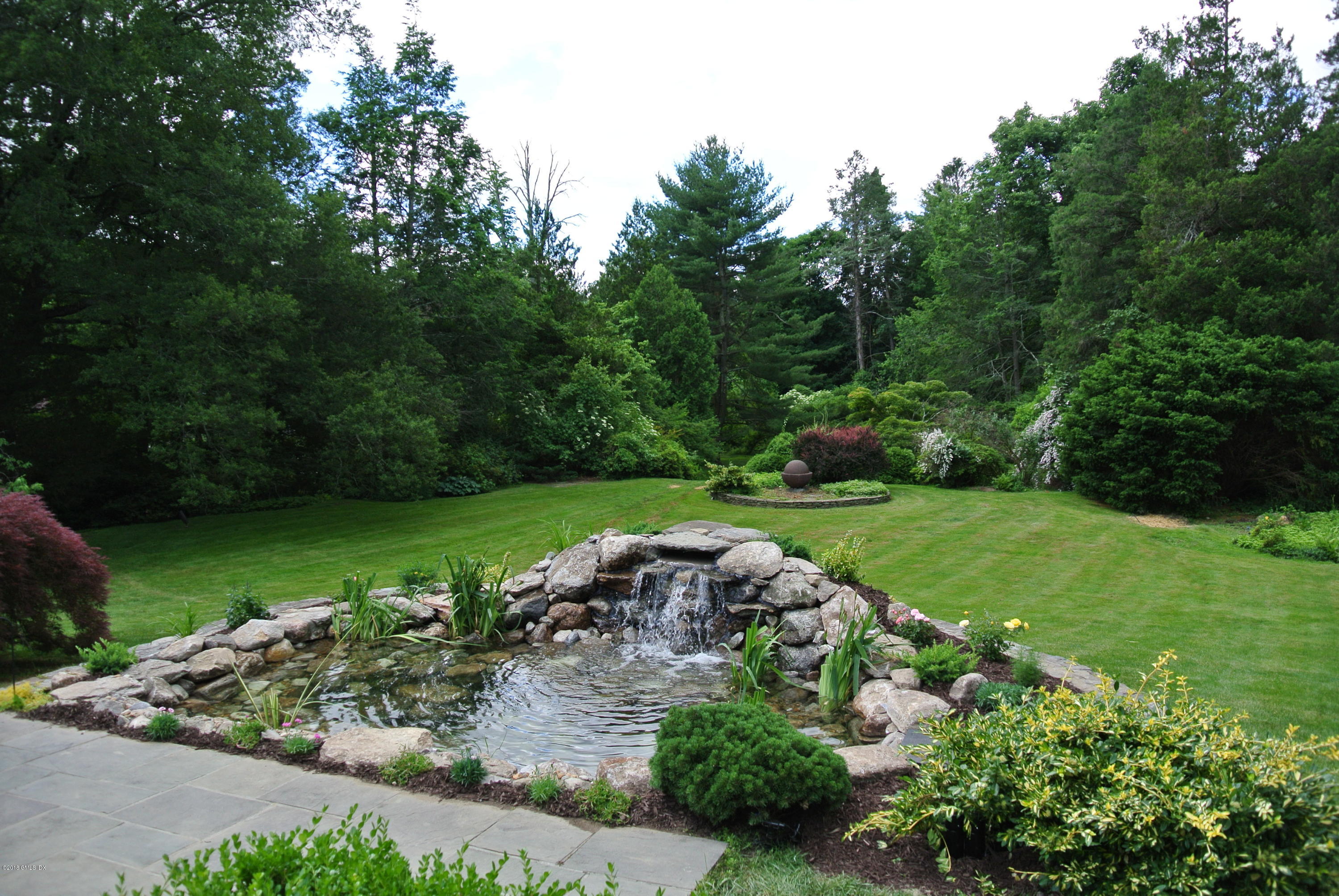 Photo 1 of 158 Round Hill Road, Greenwich, Connecticut, $9,250, Web #: 103668