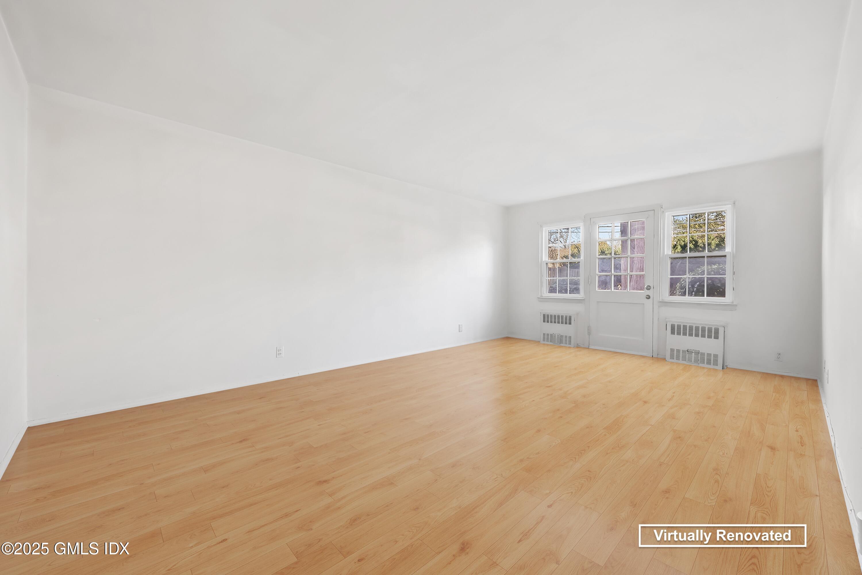 Greenwich, Connecticut 06830, United States, 2 Bedrooms Bedrooms, ,1 BathroomBathrooms,Residential,Contingent,103877