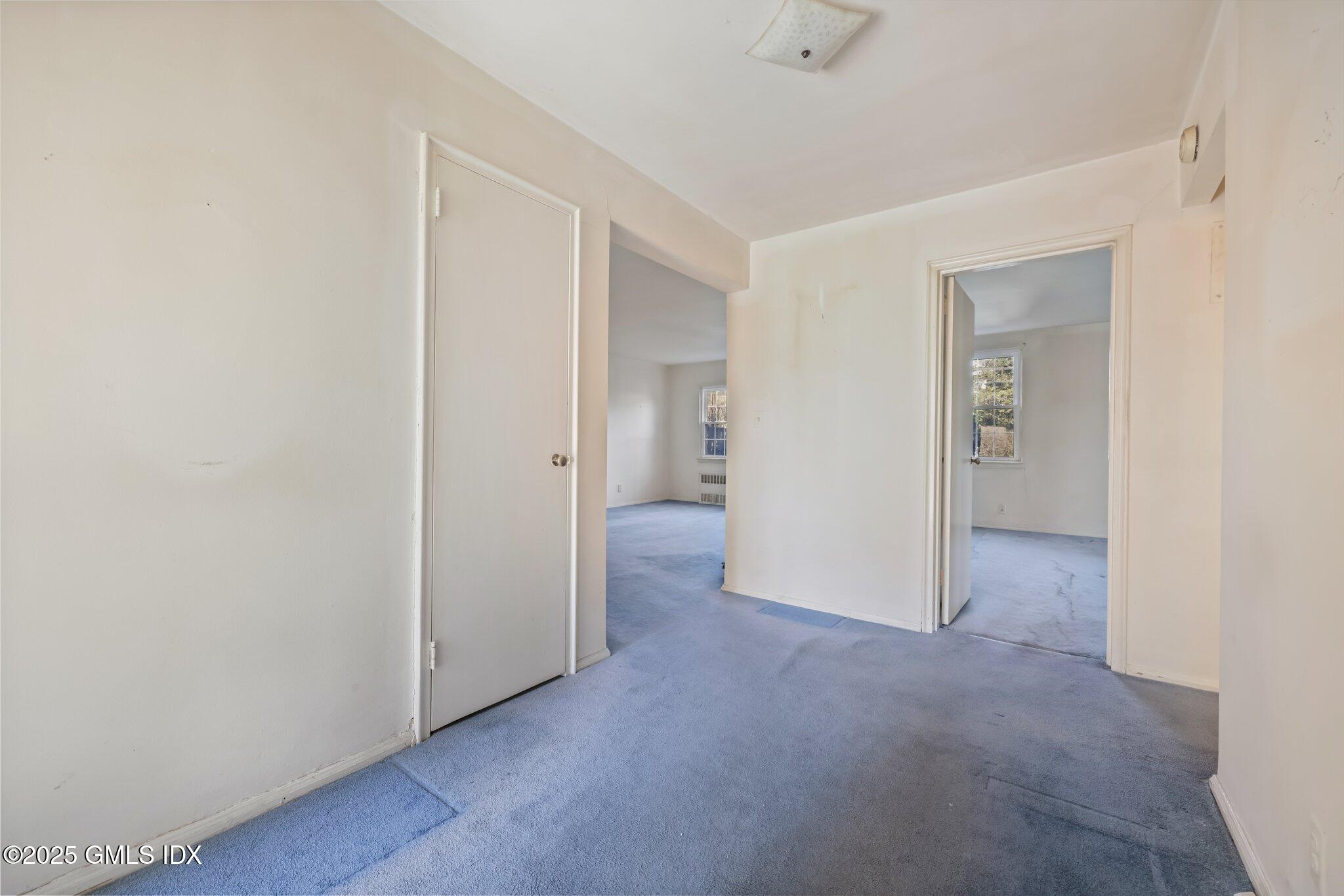 Greenwich, Connecticut 06830, United States, 2 Bedrooms Bedrooms, ,1 BathroomBathrooms,Residential,Contingent,103877