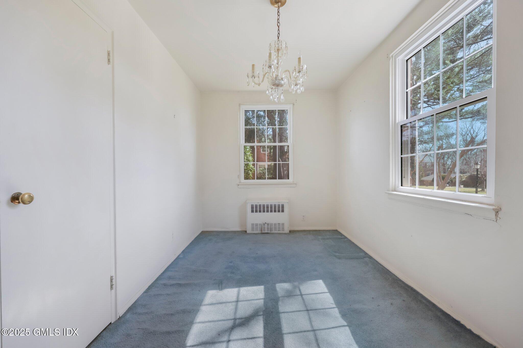 Greenwich, Connecticut 06830, United States, 2 Bedrooms Bedrooms, ,1 BathroomBathrooms,Residential,Contingent,103877