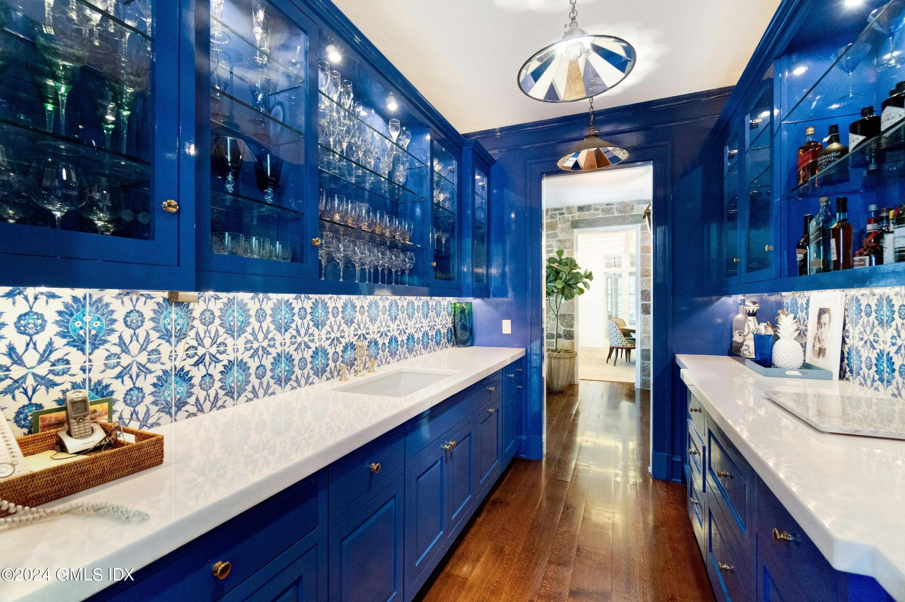 Photo 1 of 37 Burying Hill Road, Greenwich, Connecticut, $19,900,000, Web #: 122947