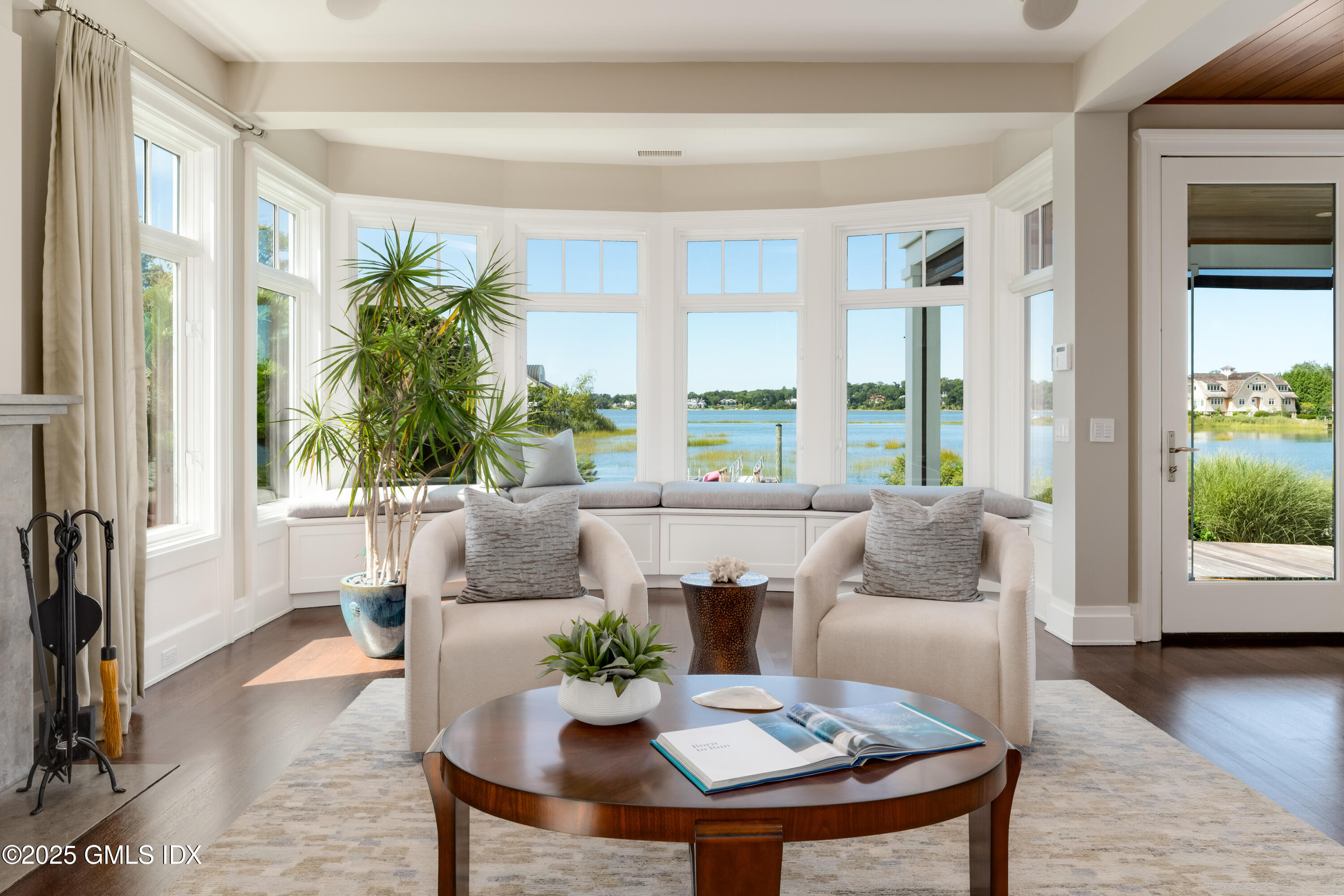 Old Greenwich, Connecticut 06870, United States, 5 Bedrooms Bedrooms, ,5 BathroomsBathrooms,Residential,Coming Soon,204122