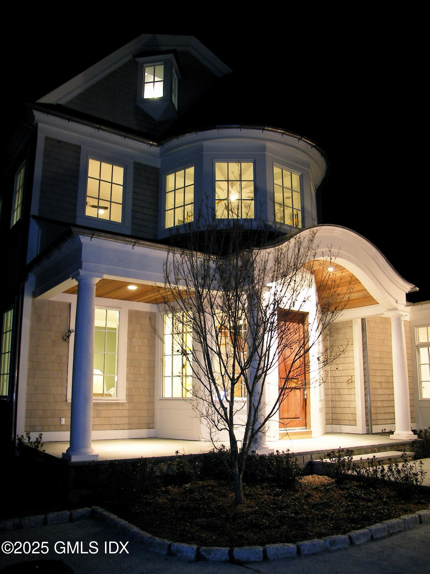 Old Greenwich, Connecticut 06870, United States, 5 Bedrooms Bedrooms, ,5 BathroomsBathrooms,Residential,Coming Soon,204122