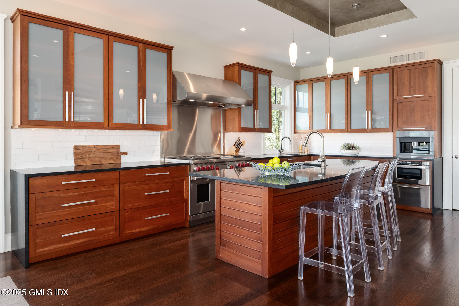 Old Greenwich, Connecticut 06870, United States, 5 Bedrooms Bedrooms, ,5 BathroomsBathrooms,Residential,Coming Soon,204122