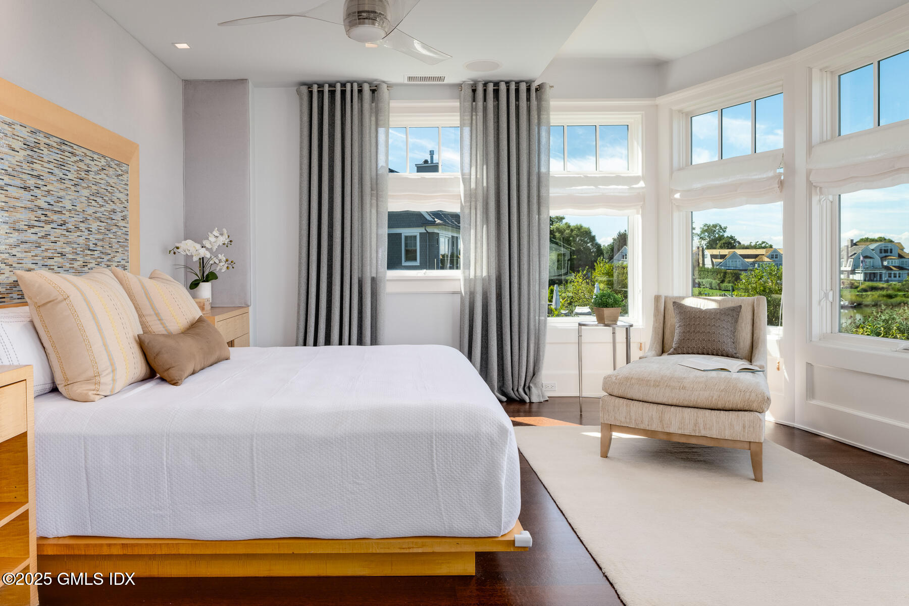 Old Greenwich, Connecticut 06870, United States, 5 Bedrooms Bedrooms, ,5 BathroomsBathrooms,Residential,Coming Soon,204122