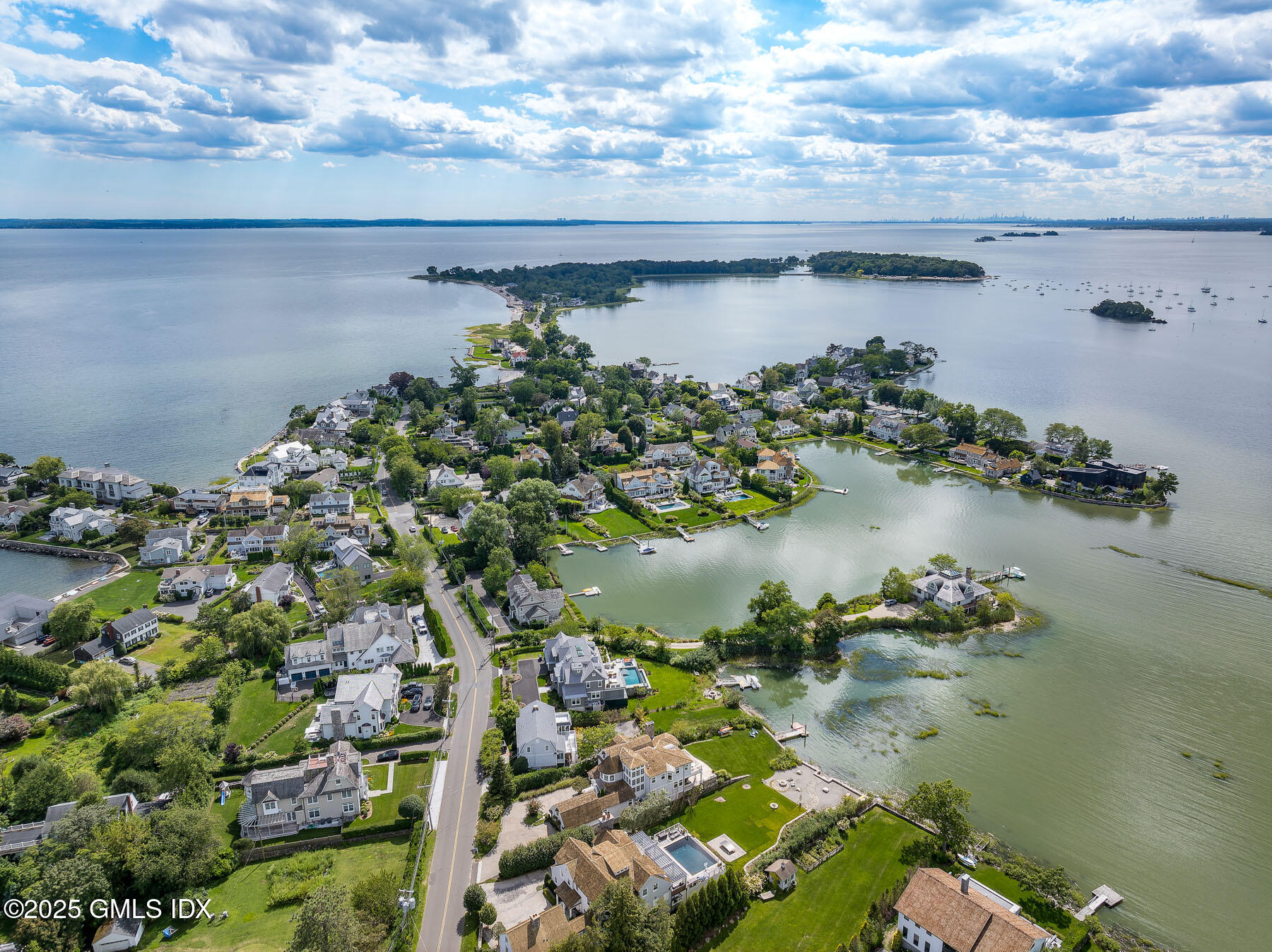 Old Greenwich, Connecticut 06870, United States, 5 Bedrooms Bedrooms, ,5 BathroomsBathrooms,Residential,Coming Soon,204122