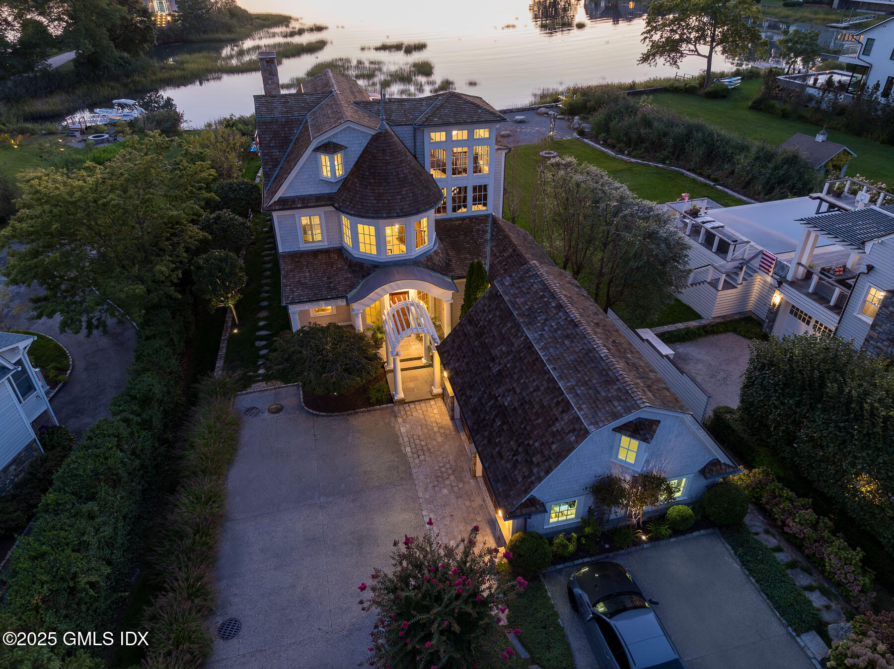 Old Greenwich, Connecticut 06870, United States, 5 Bedrooms Bedrooms, ,5 BathroomsBathrooms,Residential,Coming Soon,204122