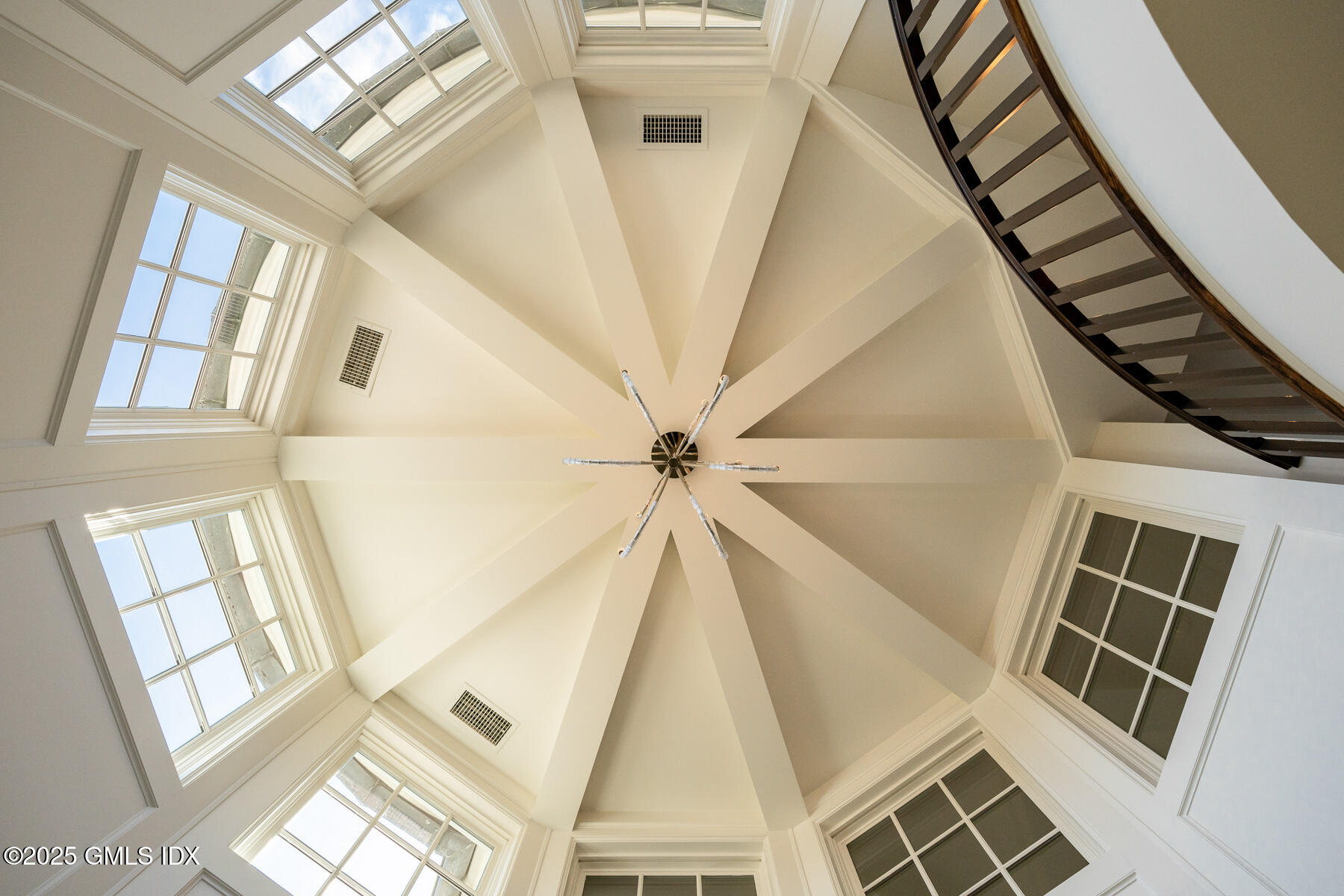 Old Greenwich, Connecticut 06870, United States, 5 Bedrooms Bedrooms, ,5 BathroomsBathrooms,Residential,Coming Soon,204122